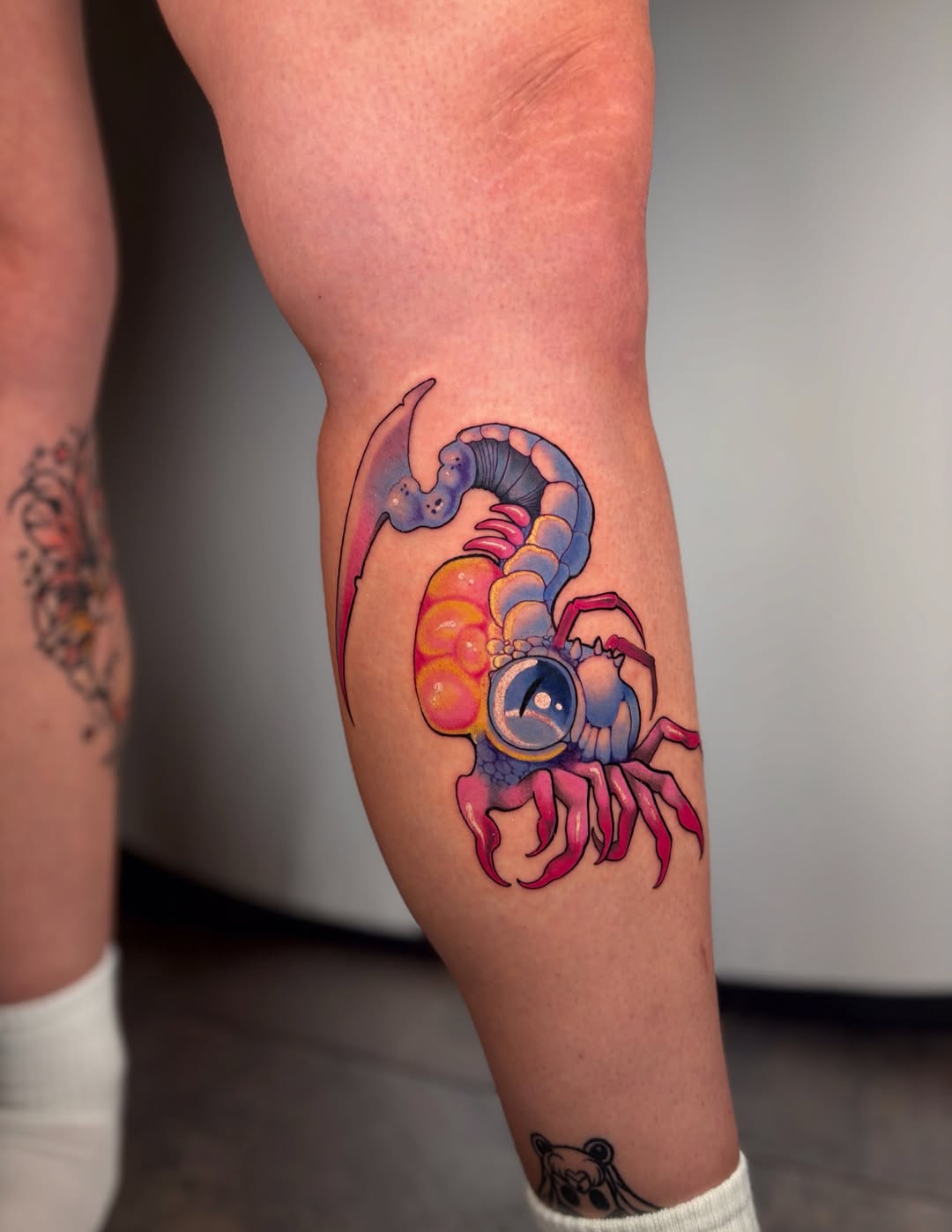 Tattoo by @hongo.azul.tattoos — new_school