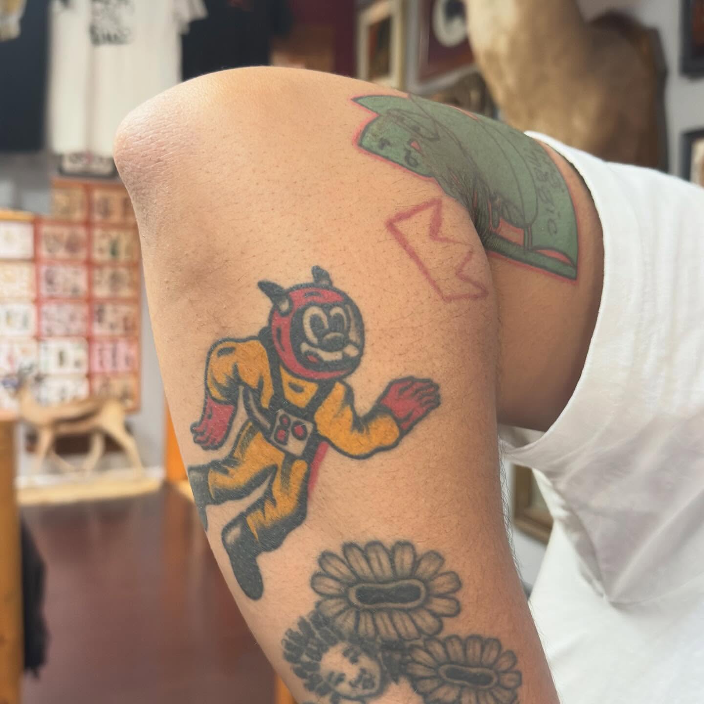Tattoo by @tat2vandal โ american_traditional