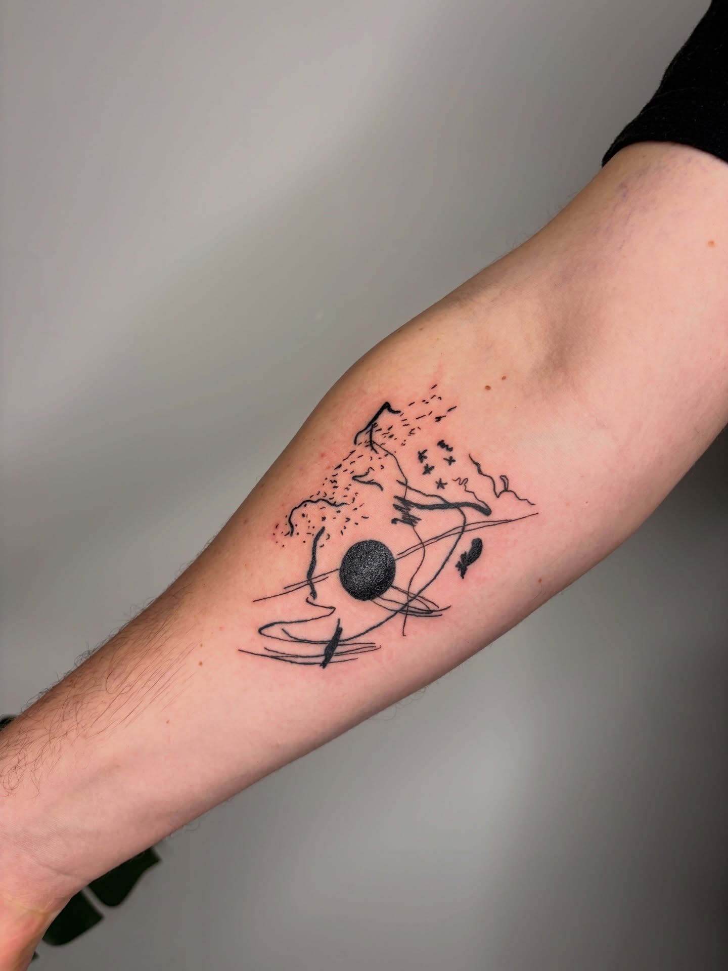 Tattoo by @sketchesonskin — dotwork, minimalist
