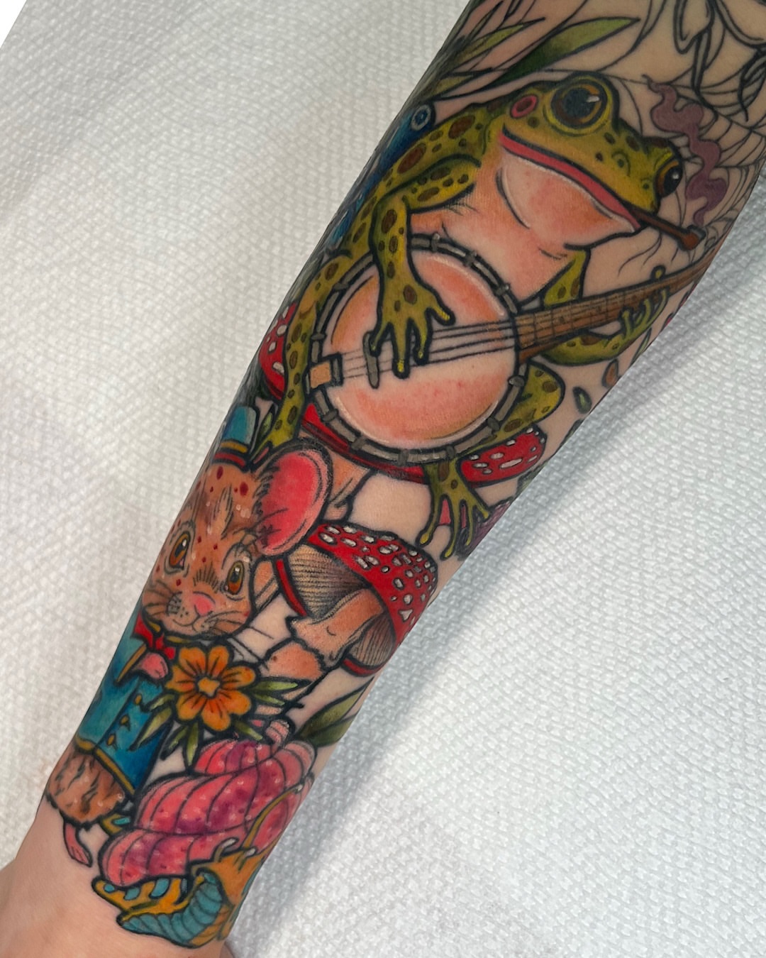 Tattoo by @shannonkeeleyy — american_traditional