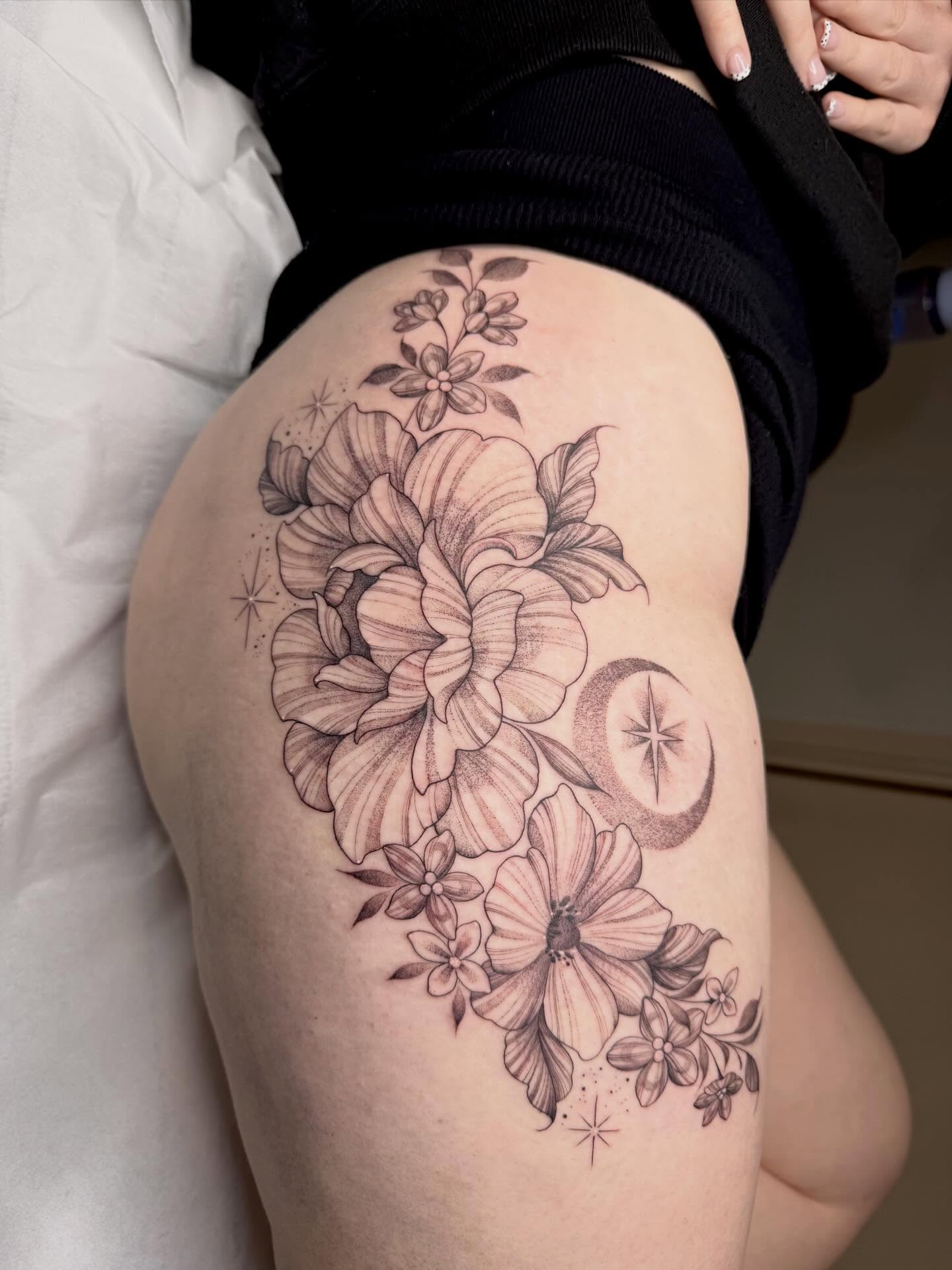 Tattoo by @emmaloutattooxx — black_and_grey, realism