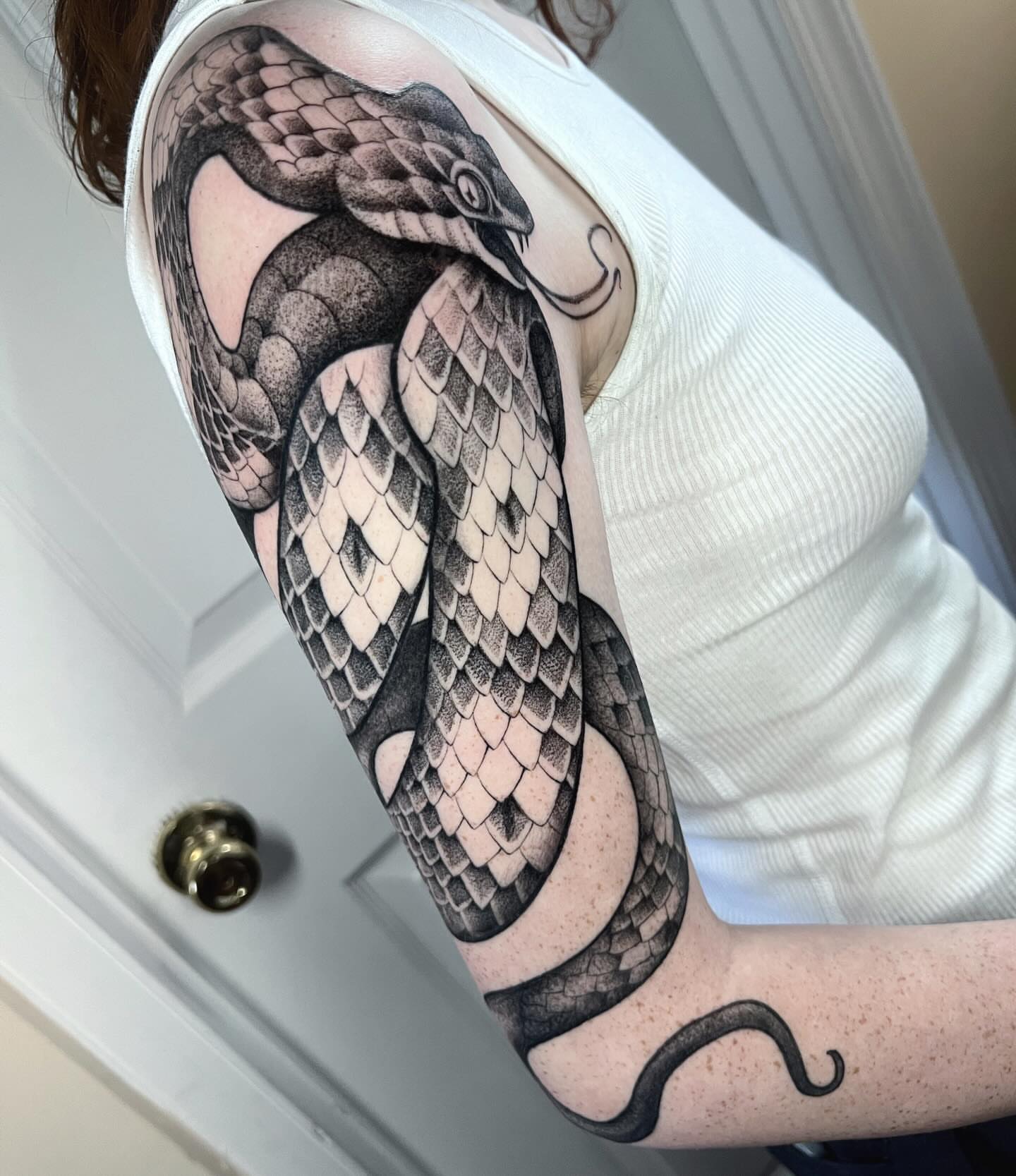 Tattoo by @annawolfftattoos — black_and_grey