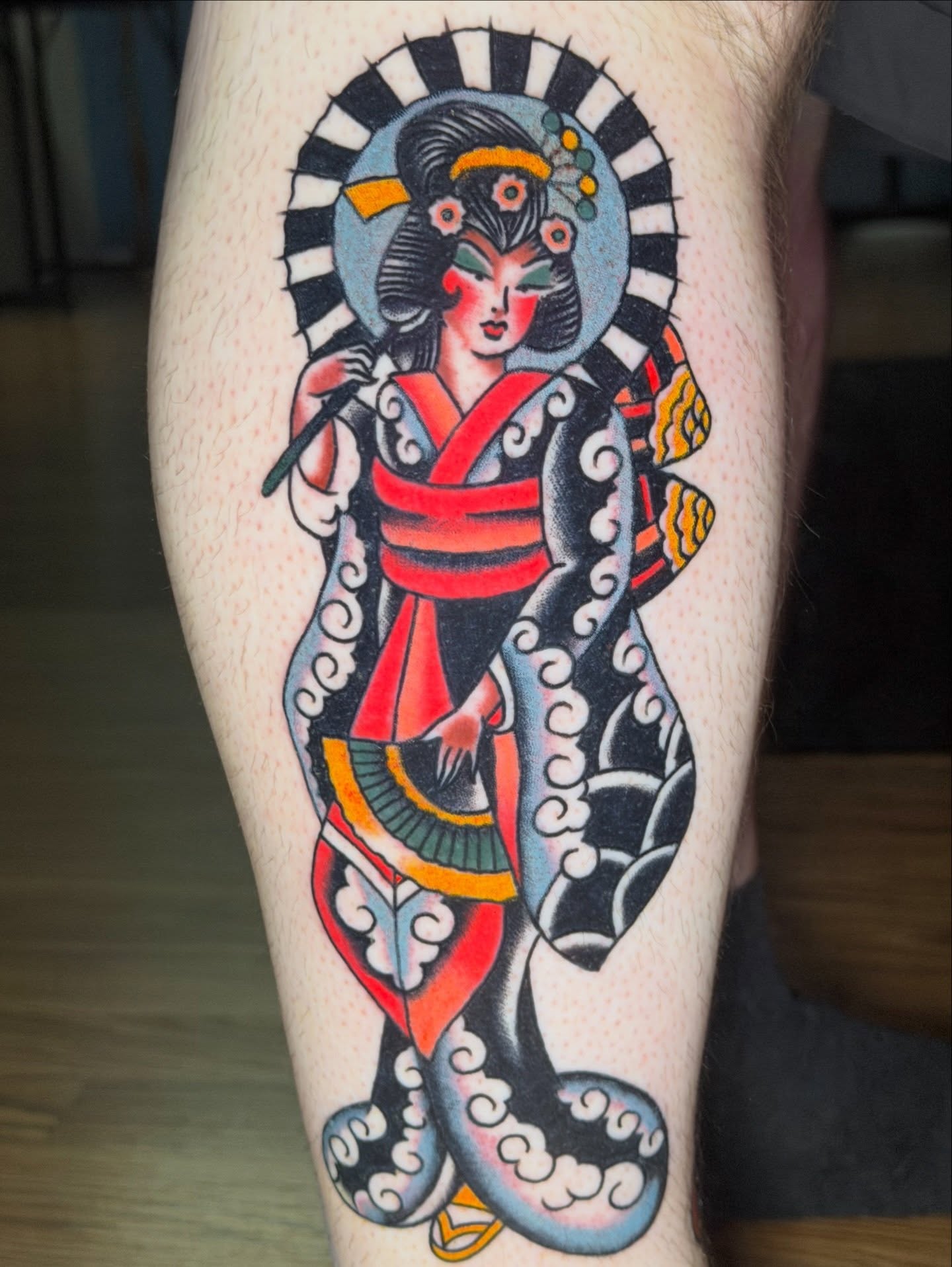 Geisha American traditional tattoo on the leg by ๐
๐ฆ๐๐ซ๐ ๐ ๐๐ข๐ฉ๐ฆ๐ ๐ฆ๐ ๐๐๐ฏ๐ฆ๐