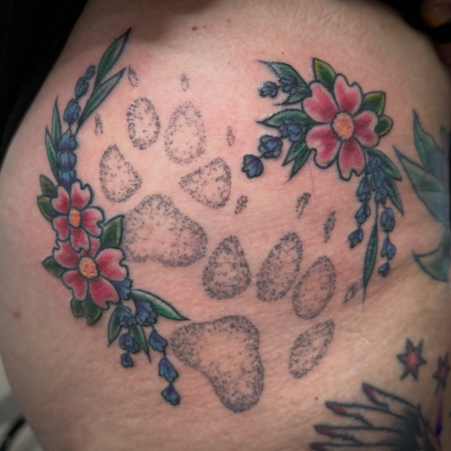 Tattoo by @itsglitter — dotwork