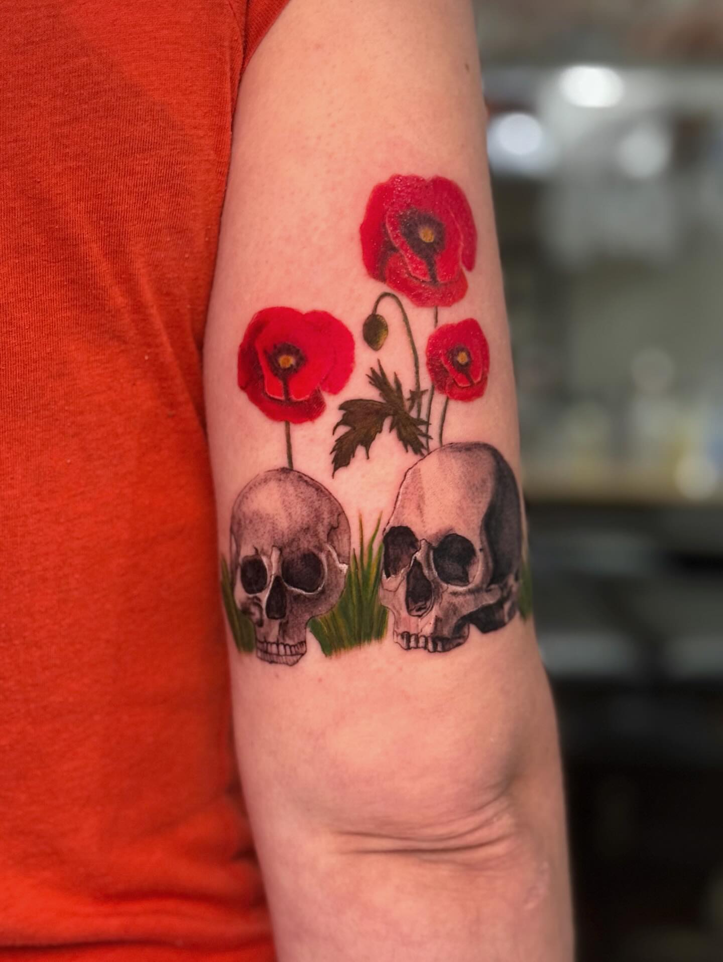 Tattoo by @irisarelart — realism, dotwork