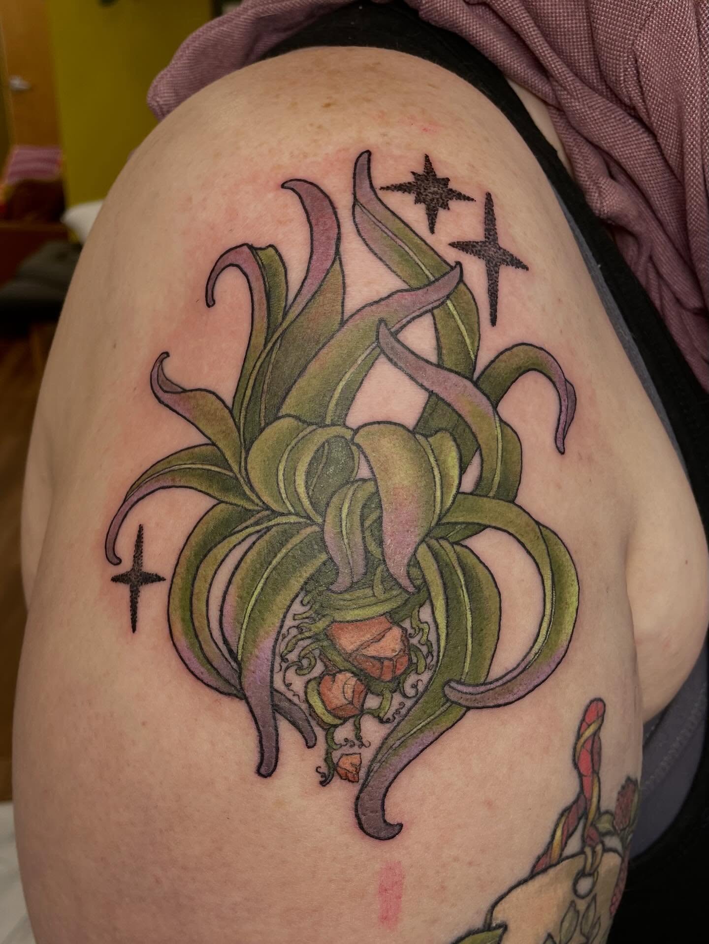 Tattoo by @pare_elyse — new_school, realism