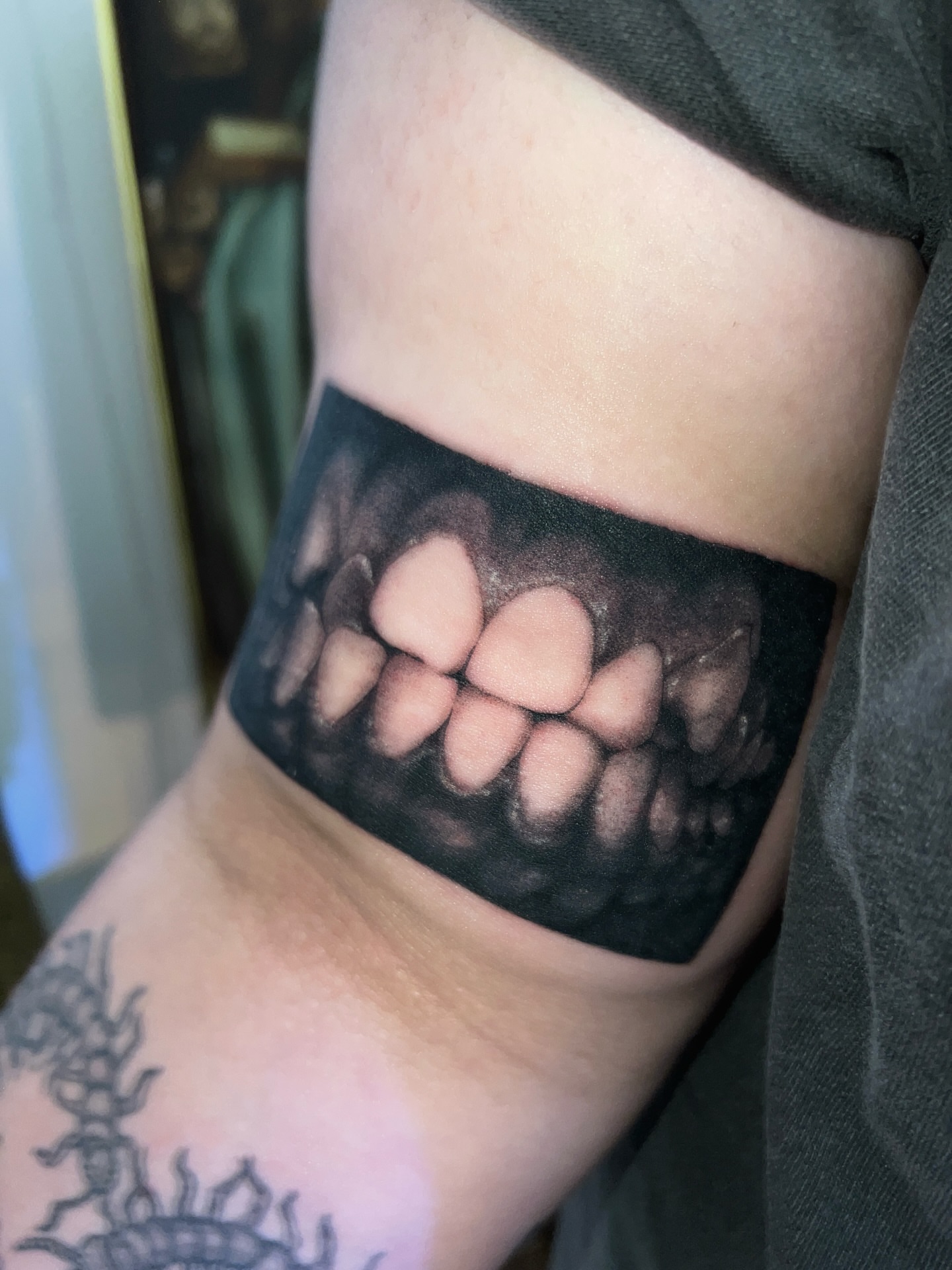 Teeth realism tattoo on the forearm by ♡ ant ☆
