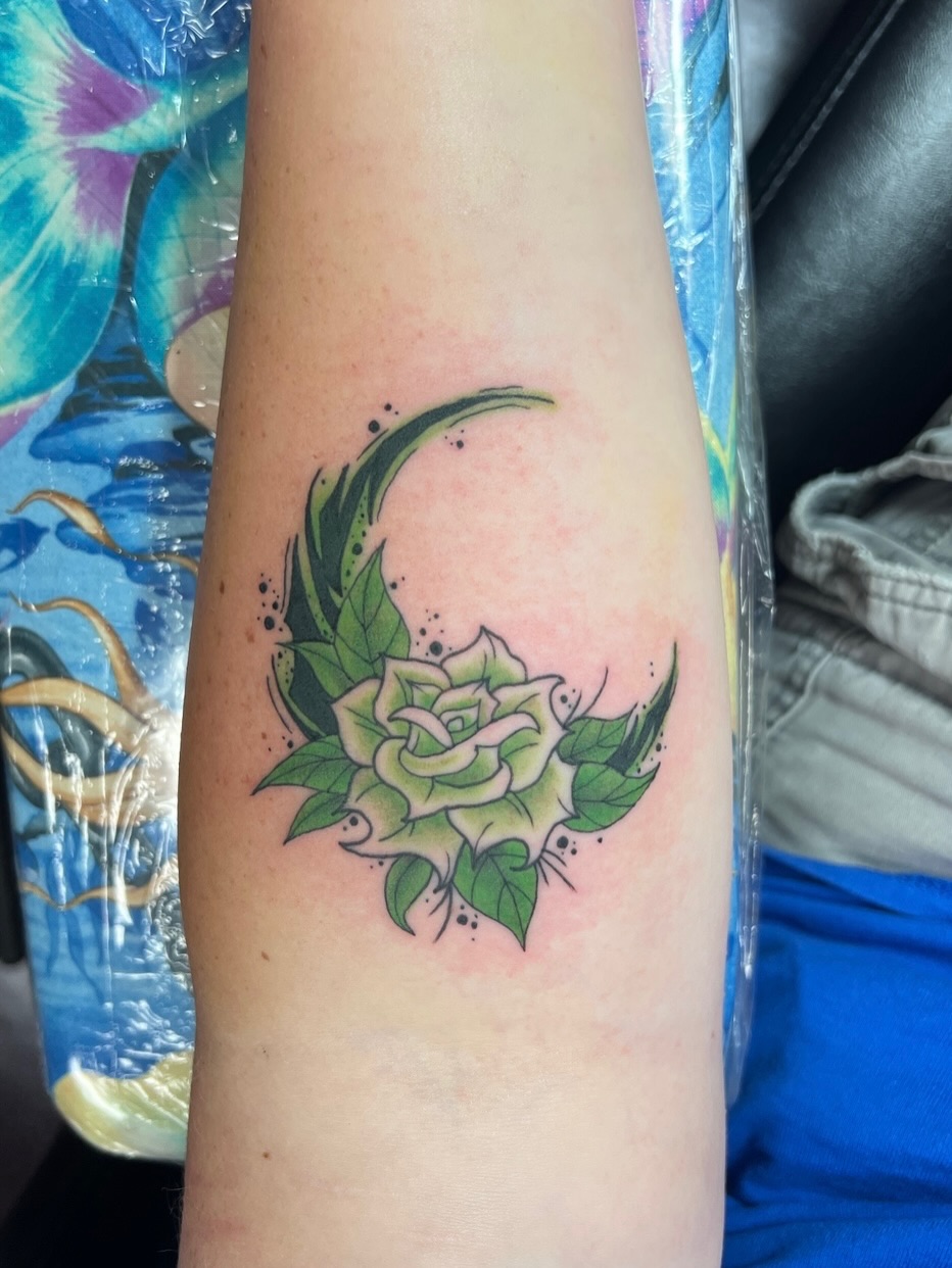 Rose and crescent moon dotwork tattoo on the forearm by ๐๐ฒ๐ต๐ ๐๐ช๐พ๐ป๐ฒ๐ต๐ช ๐ฃ๐ช๐ฝ๐ฝ๐ธ๐ธ๐ผ