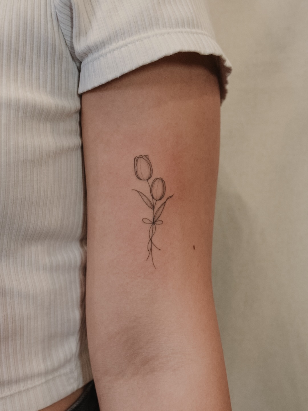 Tattoo by @tavi_tattoo — fine_line