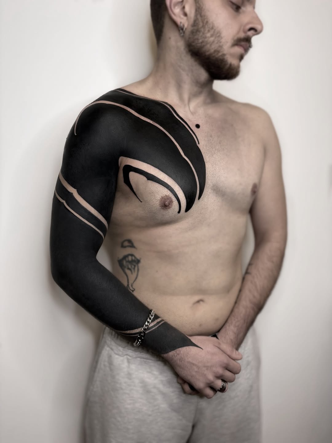 Tattoo by @azchiara — blackwork