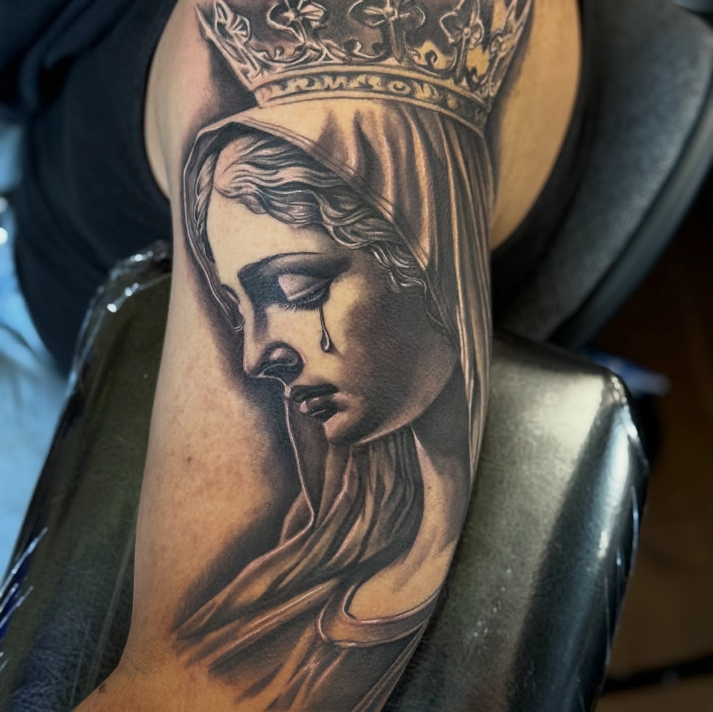 Weeping woman realism tattoo on the forearm by π²πππππππ β‘οΈ
