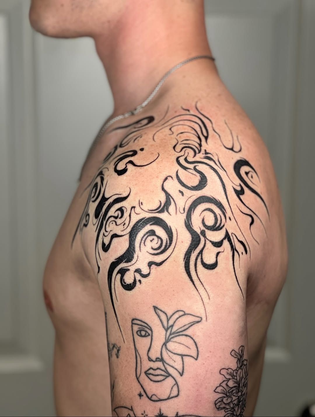 Tattoo by @nicolettemadlyne — blackwork, ornamental