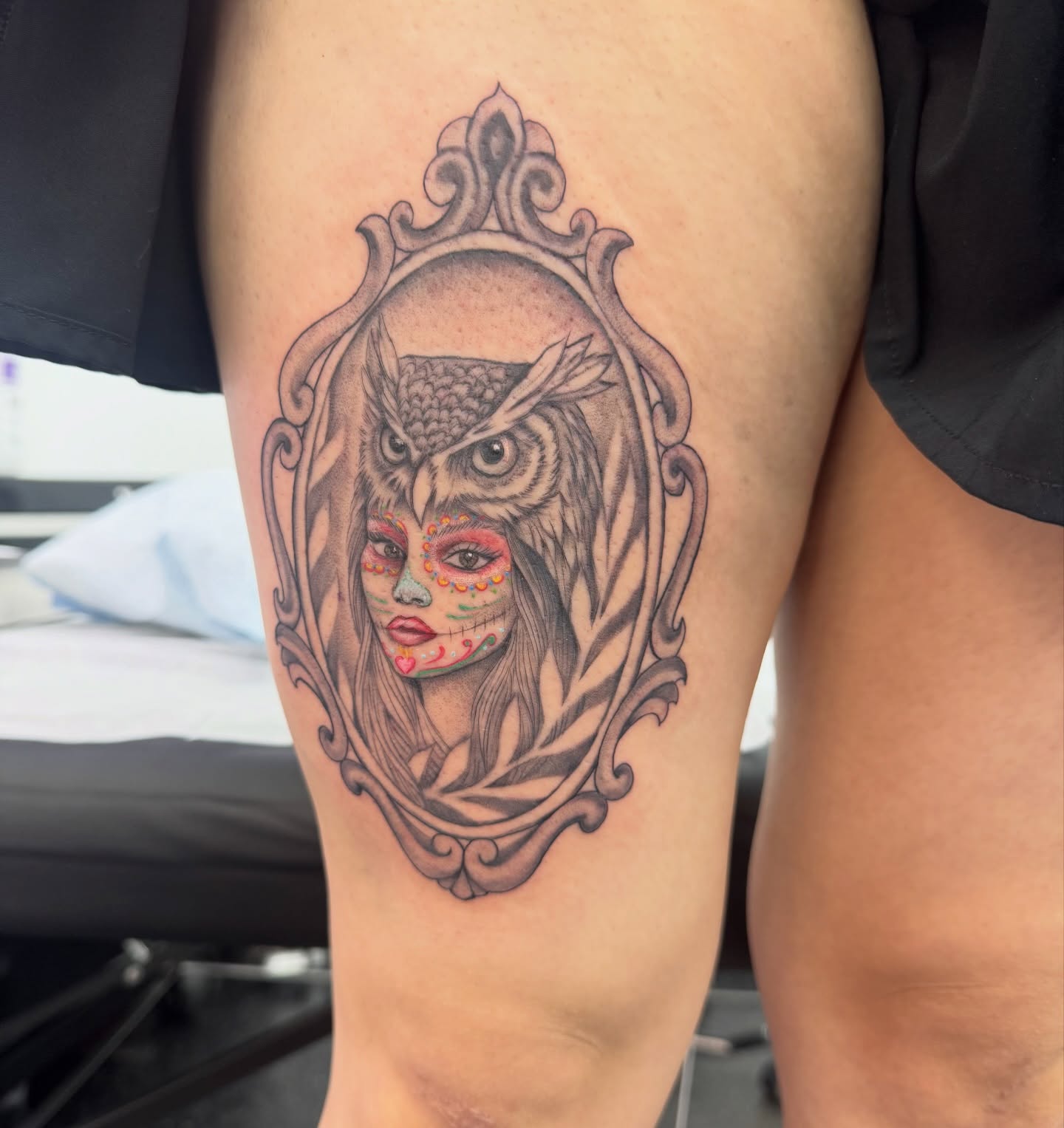 Owl and sugar skull realism tattoo on the thigh by πππππ¨π¨ ππ«ππ’π¬π
