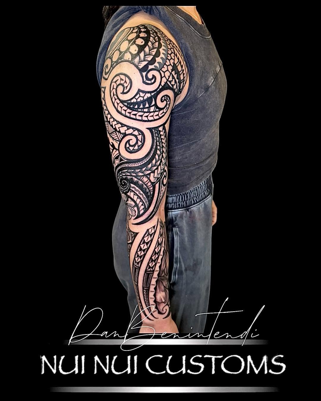 Tribal tattoo tribal tattoo on the upper arm by Dan Benintendi l Polynesian Tattoo, Fort Worth, Texas