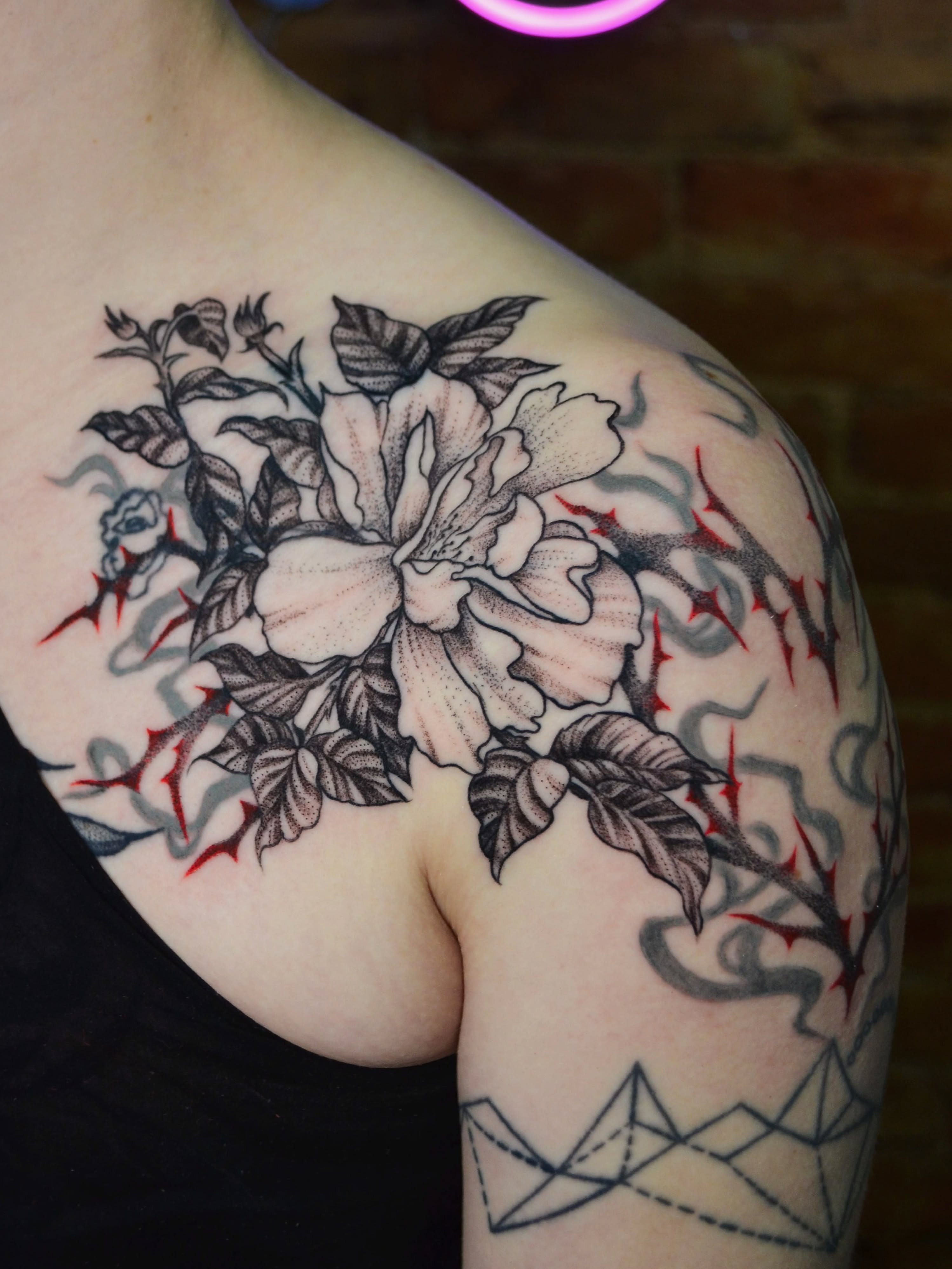 Hibiscus flower realism tattoo on the shoulder by bird ✦ tattoo artist ✦ philadelphia