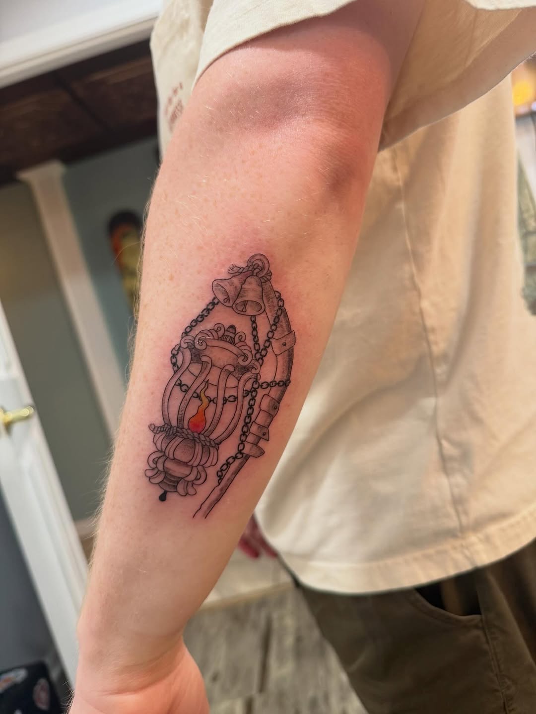 Tattoo by @honeysucktattoo — american_traditional
