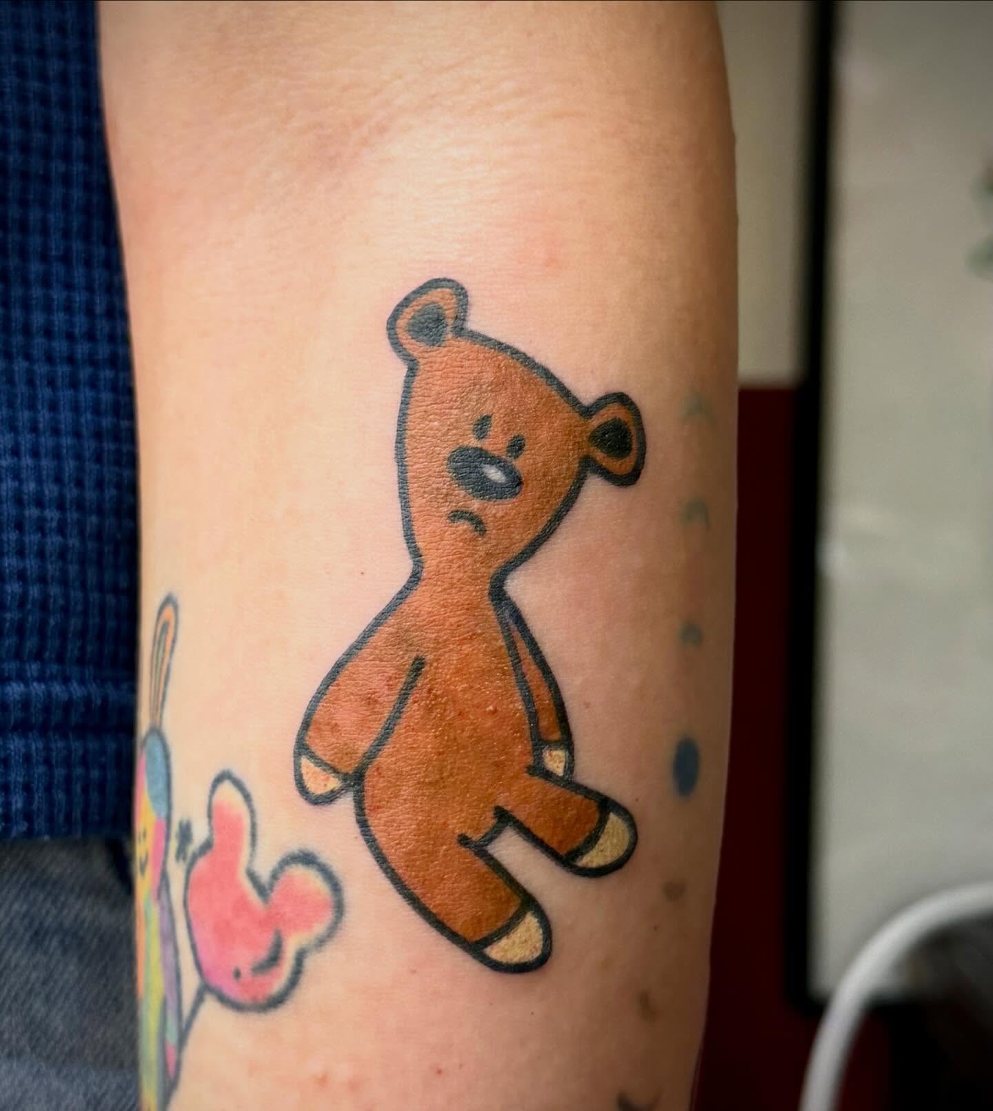 Tattoo by @yelo_tattoo — dotwork