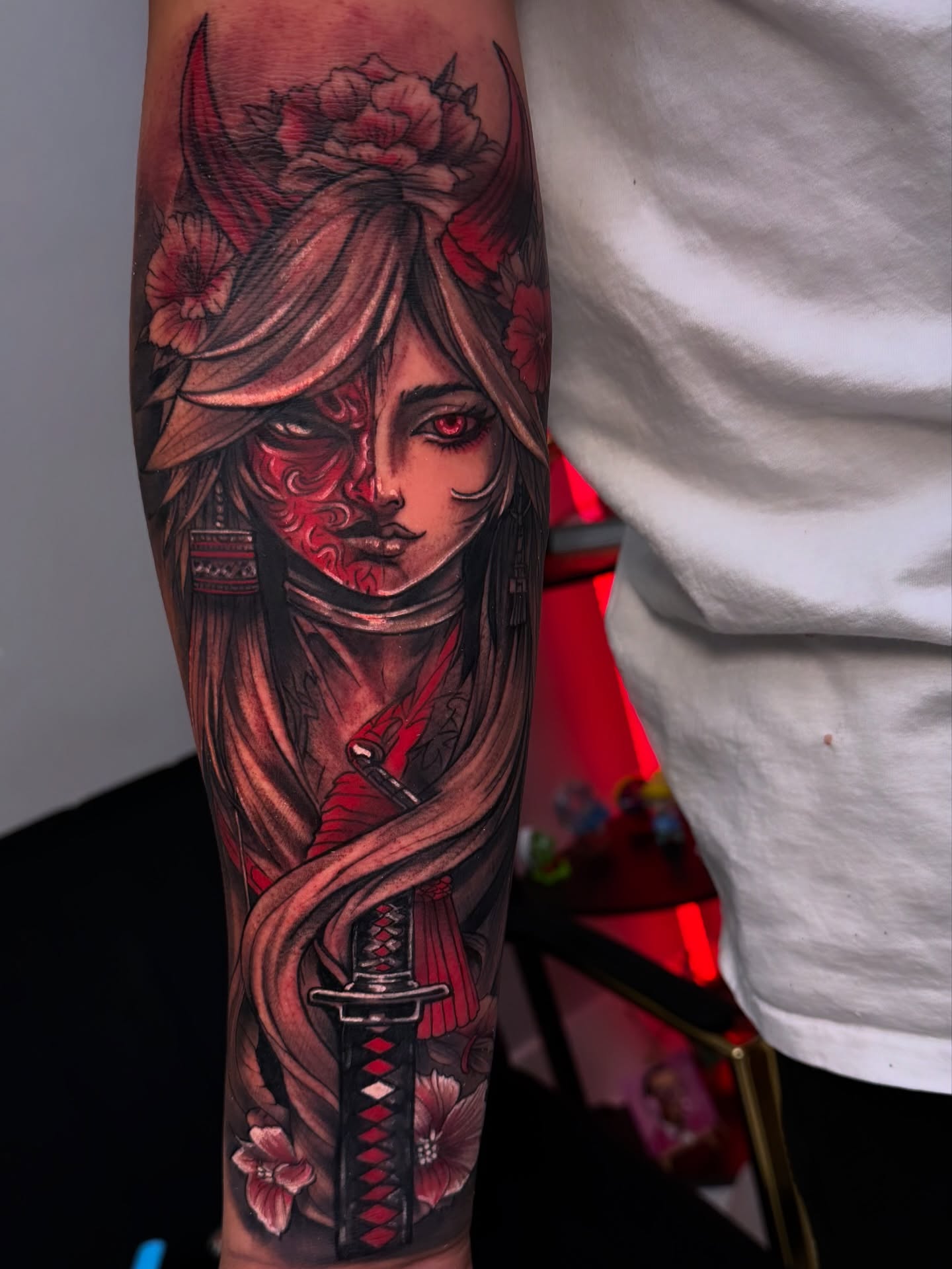 Woman with sword realism tattoo on the forearm by Eyinay Cabezas 🇨🇺🇺🇸