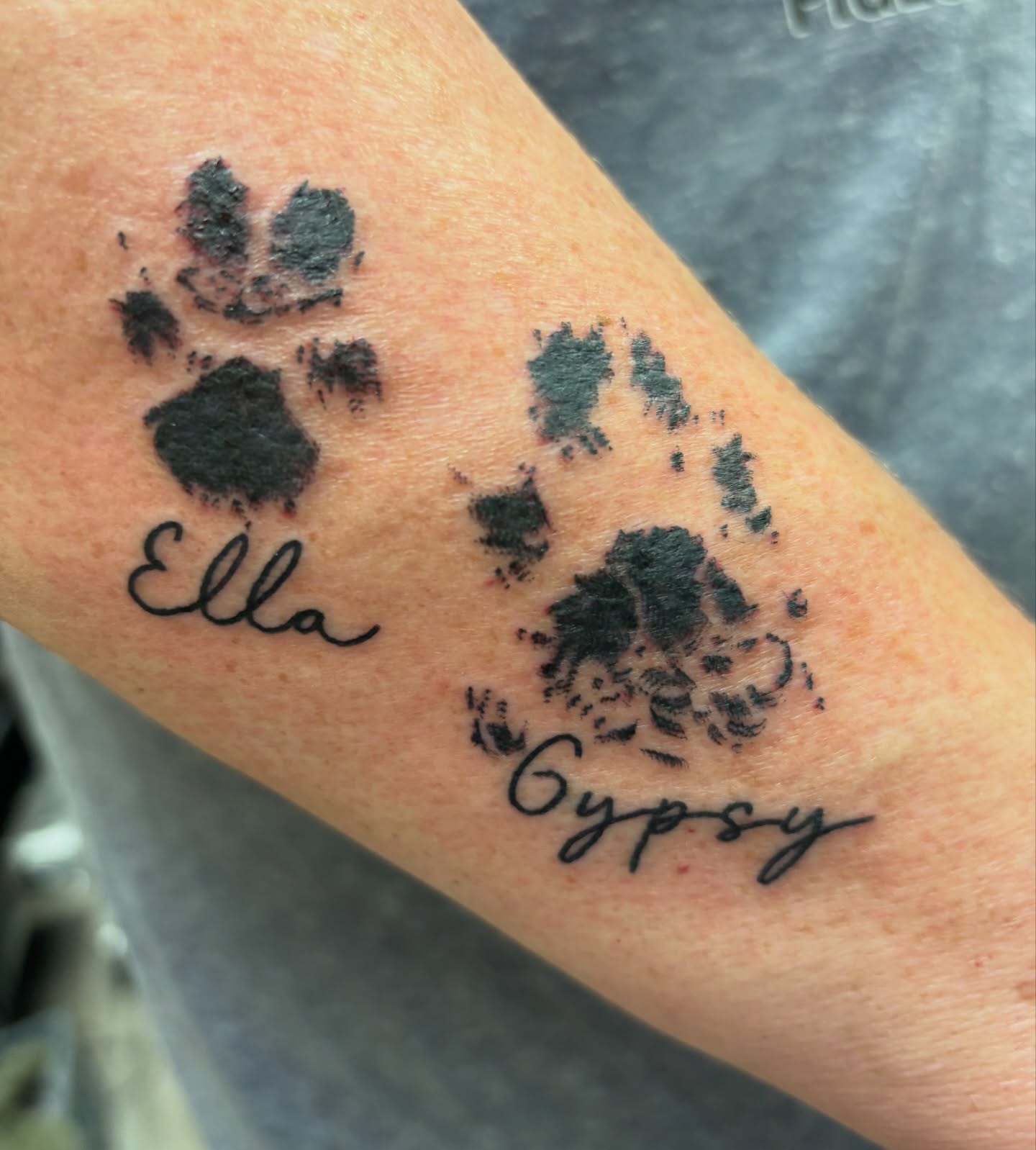 Tattoo by @chainsmokinmeg — black_and_grey
