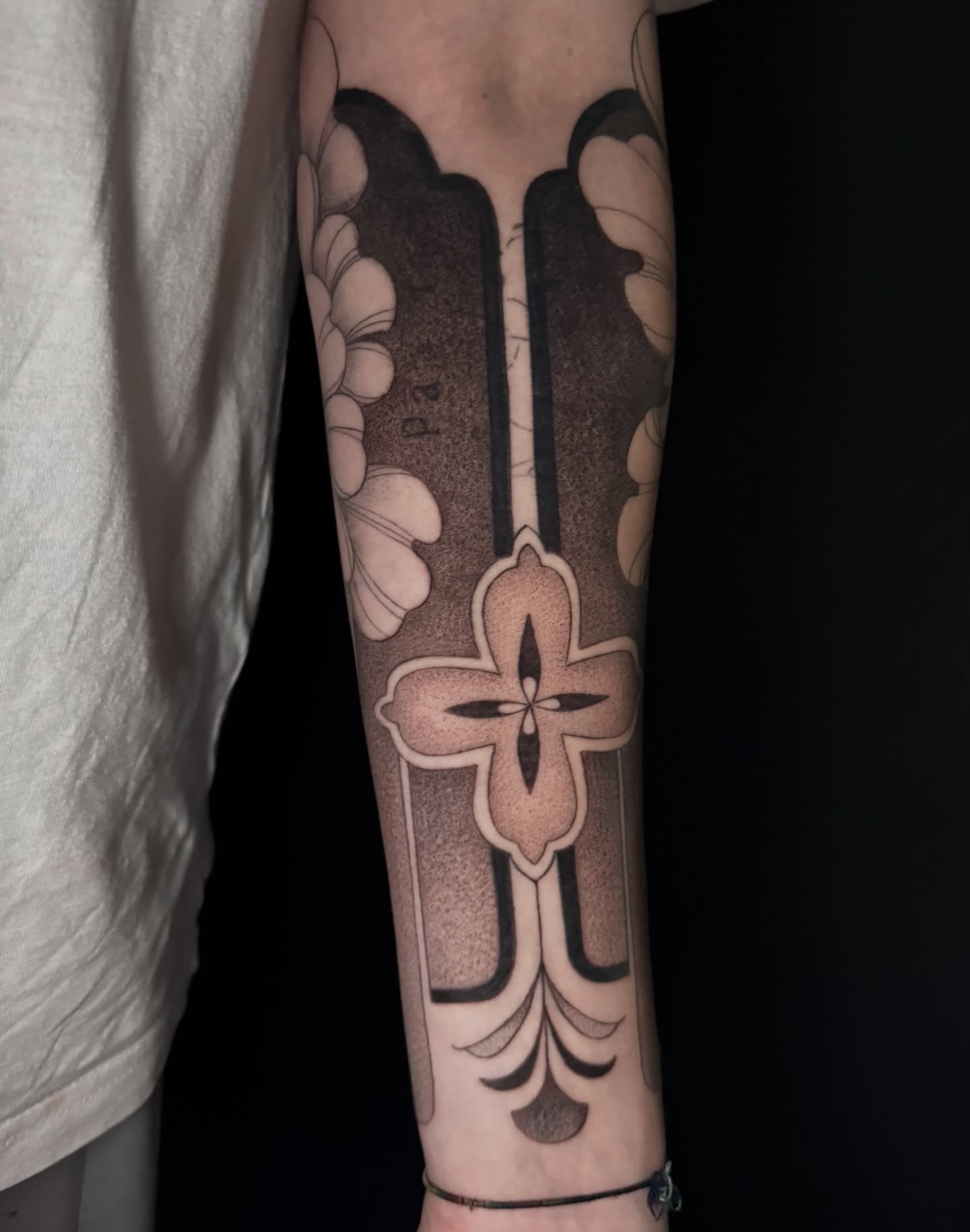 Tattoo by @dnatattoos_ — black_and_grey