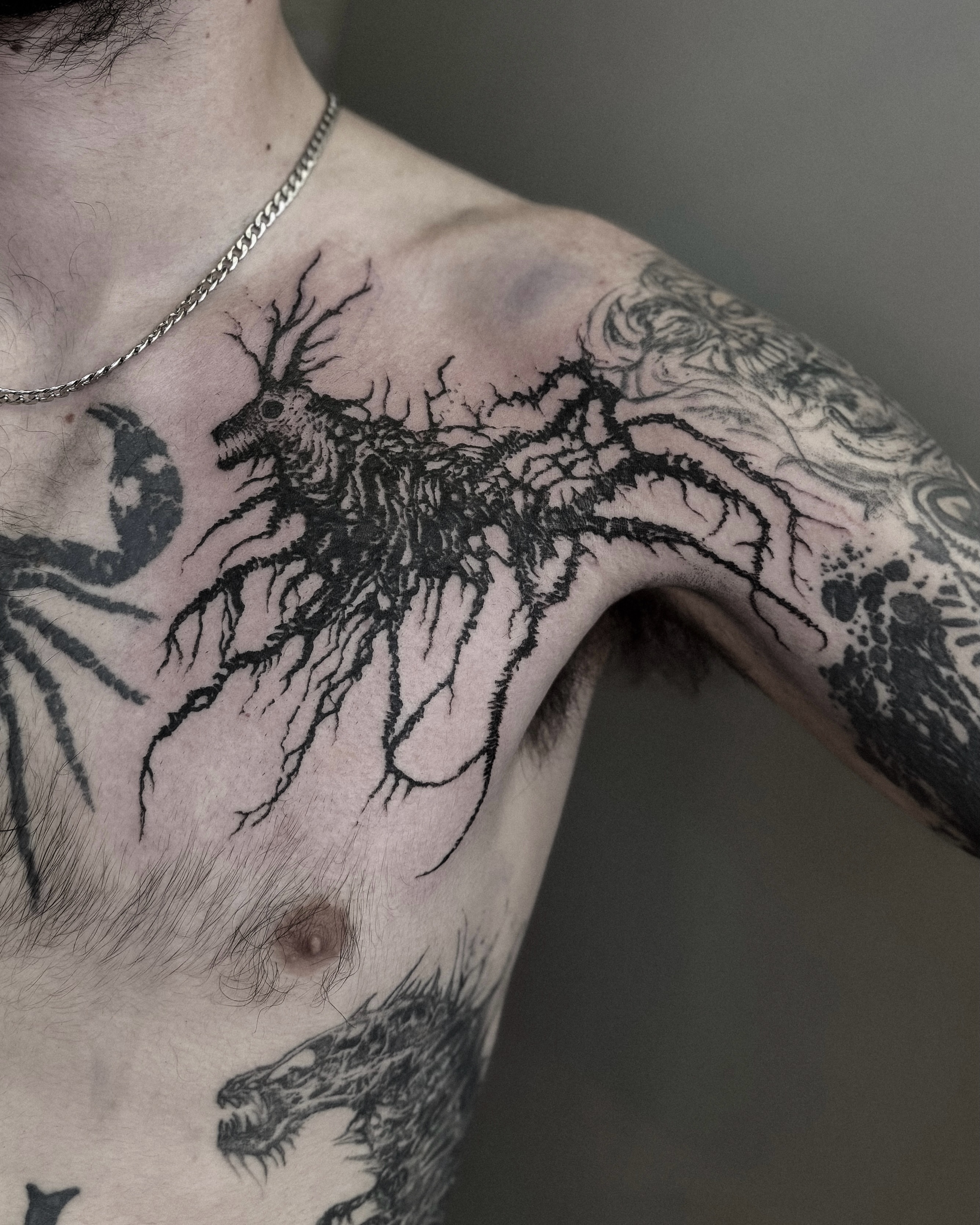 Rooted stag dark realism tattoo on the chest by ąʑཞąıą ཞąıŋ