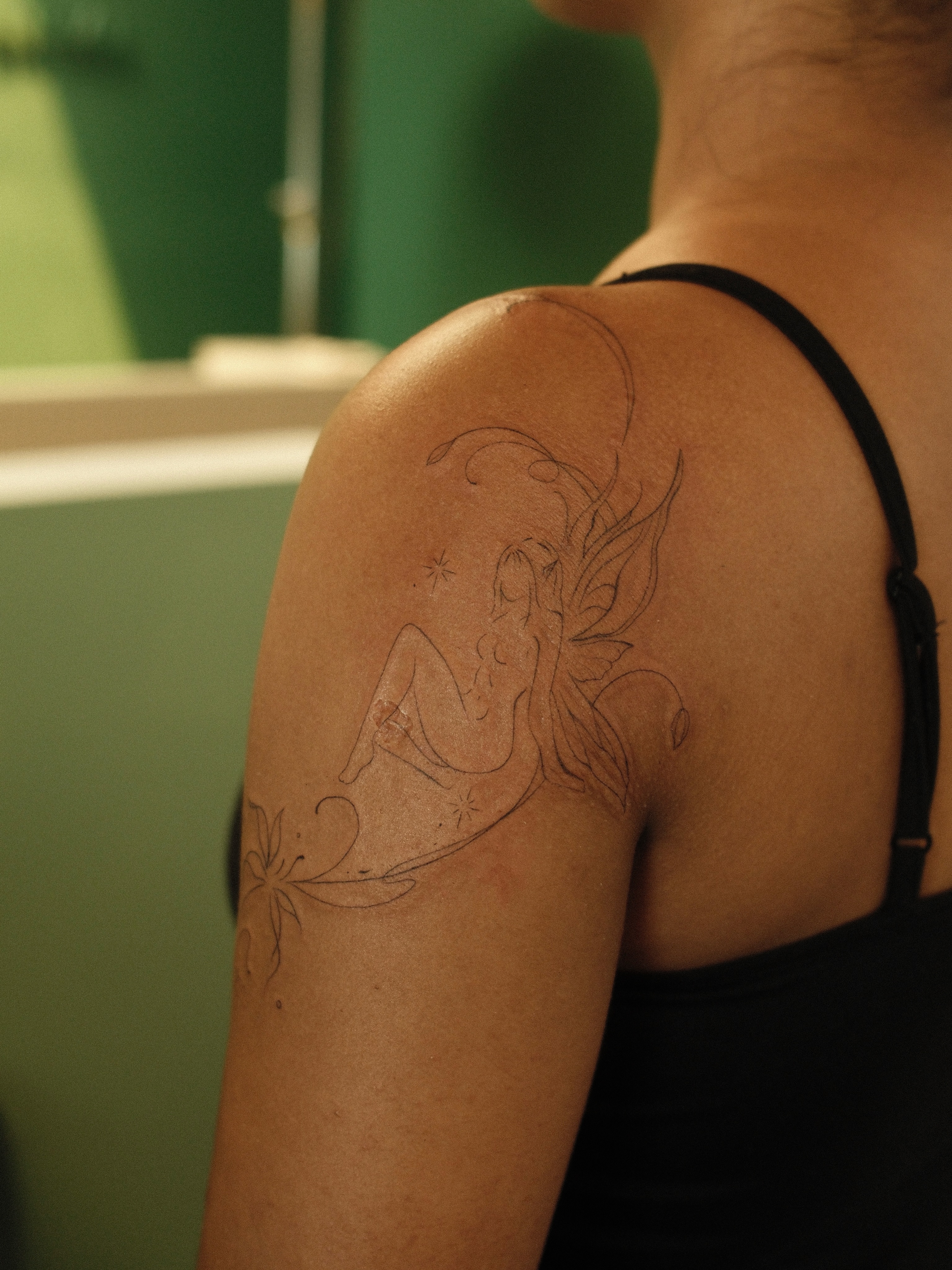 Tattoo by @whoisvtatts — fine_line