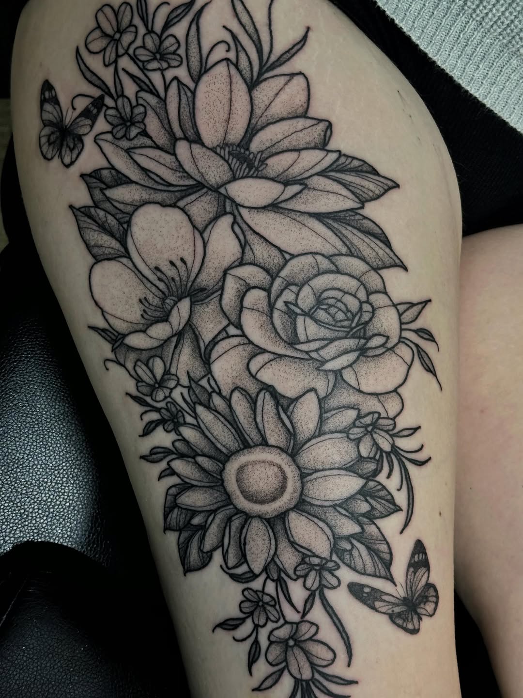 Tattoo by @lizgracedunn — dotwork, black_and_grey