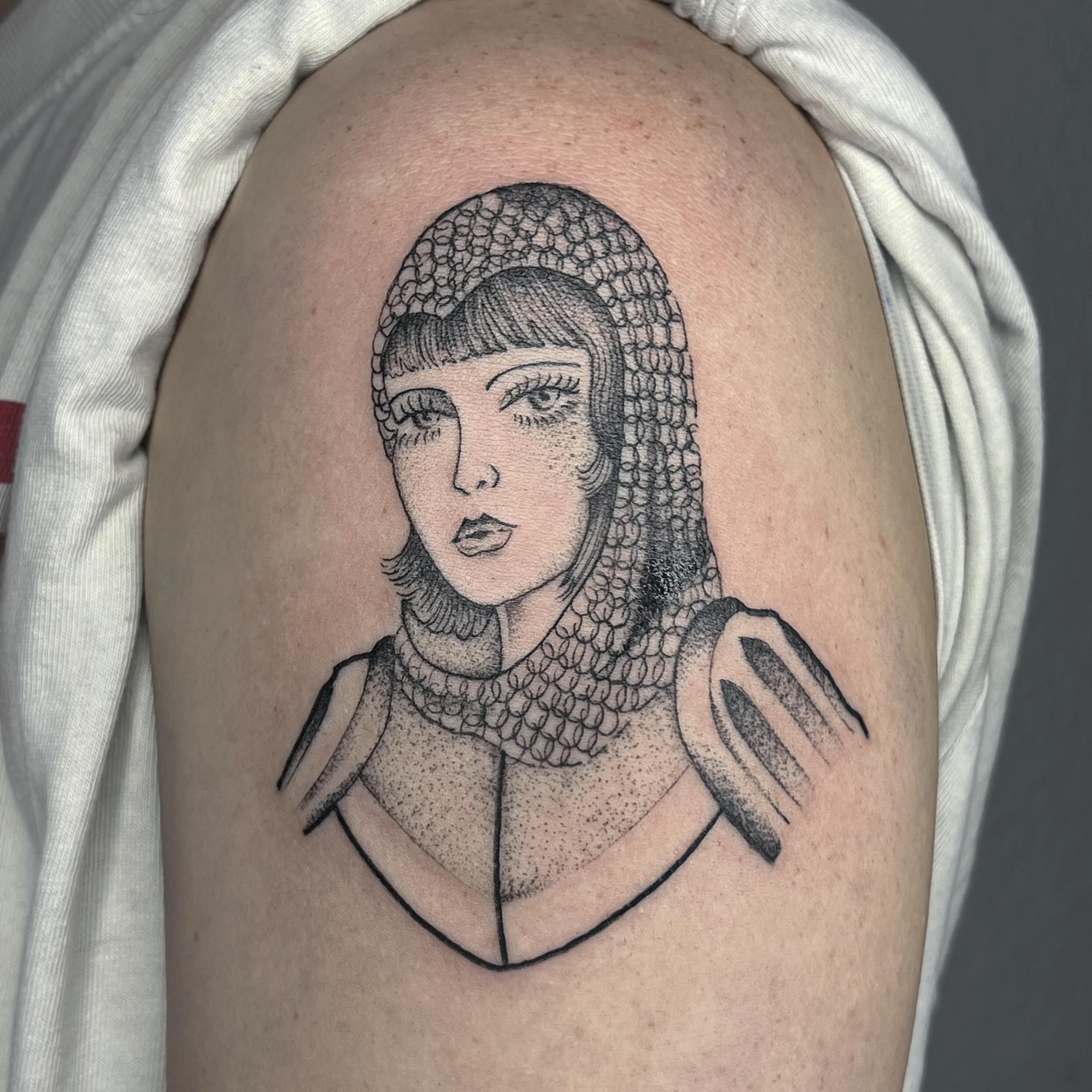 Woman with chainmail headdress dotwork tattoo on the shoulder by Sara Atamian, San Diego, California