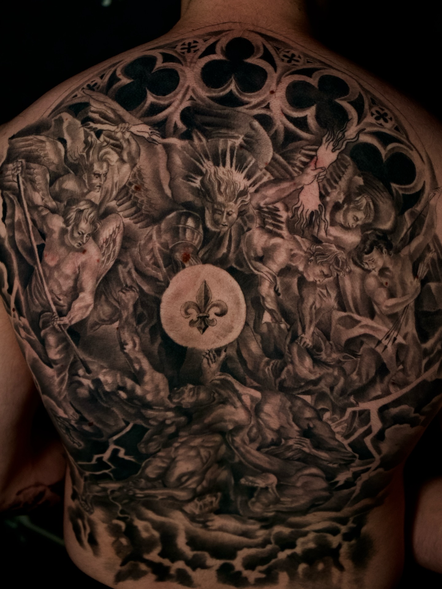Religious scene realism tattoo on the back by R O M y R I N C Ó N
