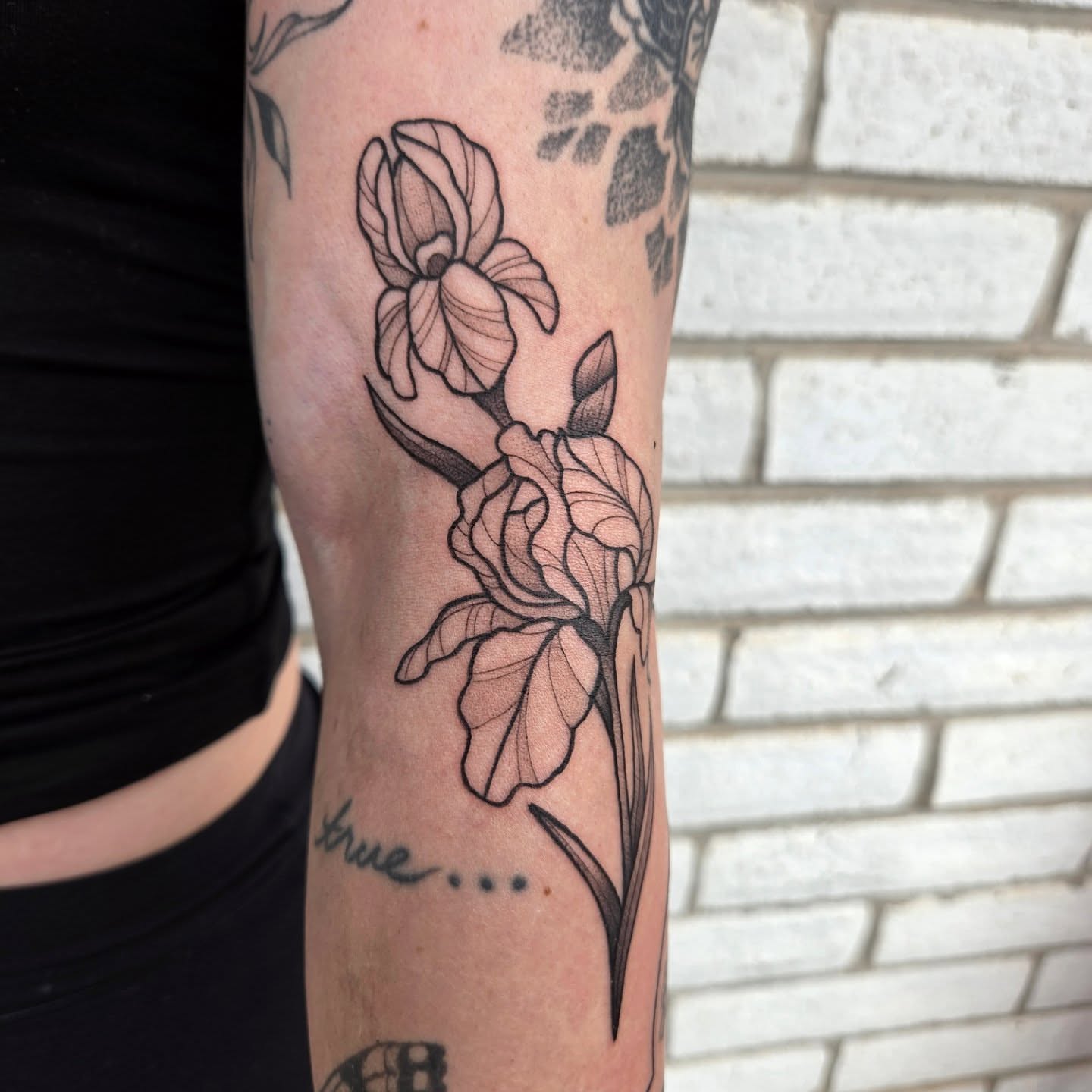 Tattoo by @aqua.suntattoos — black_and_grey