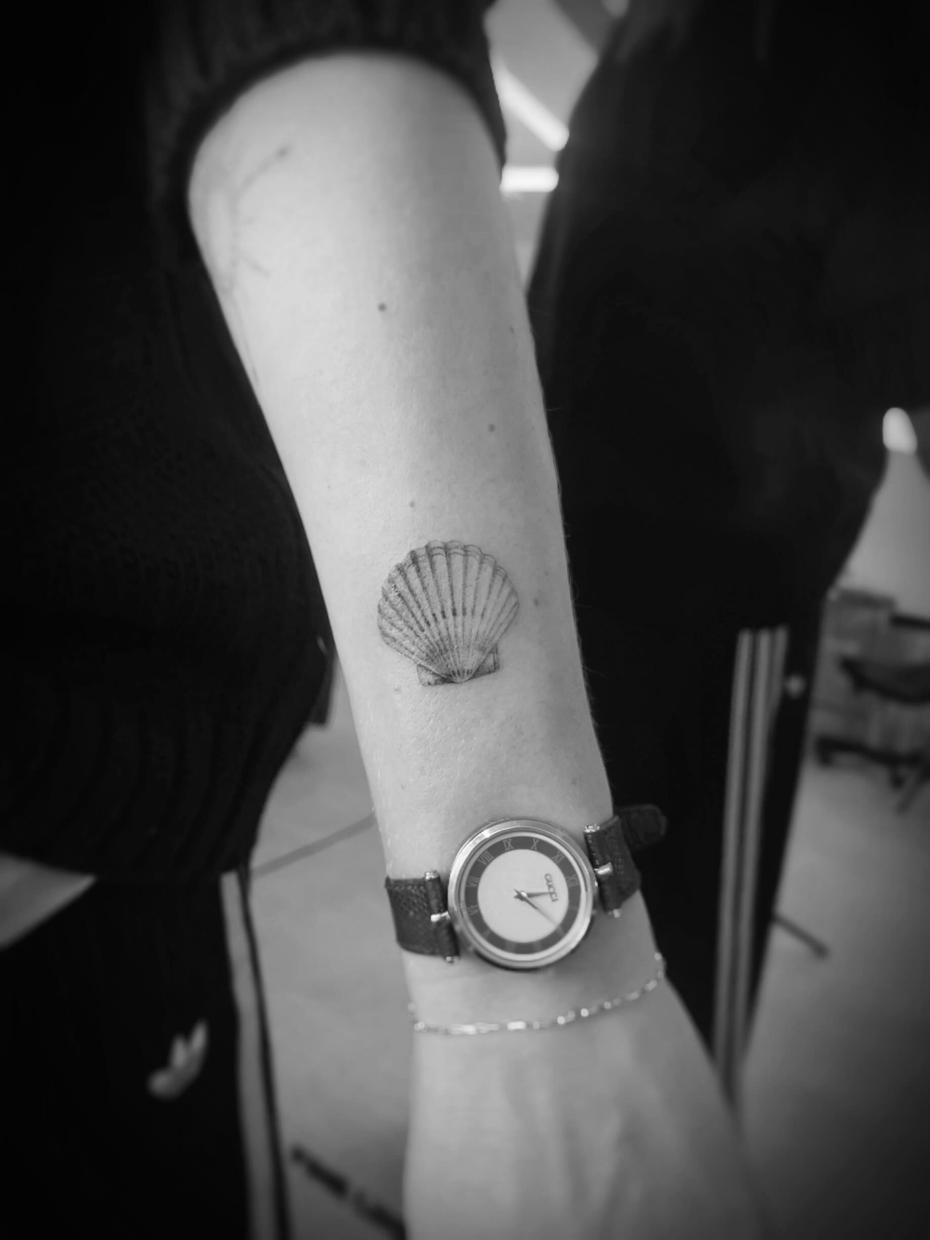 Tattoo by @aquanoir — black_and_grey