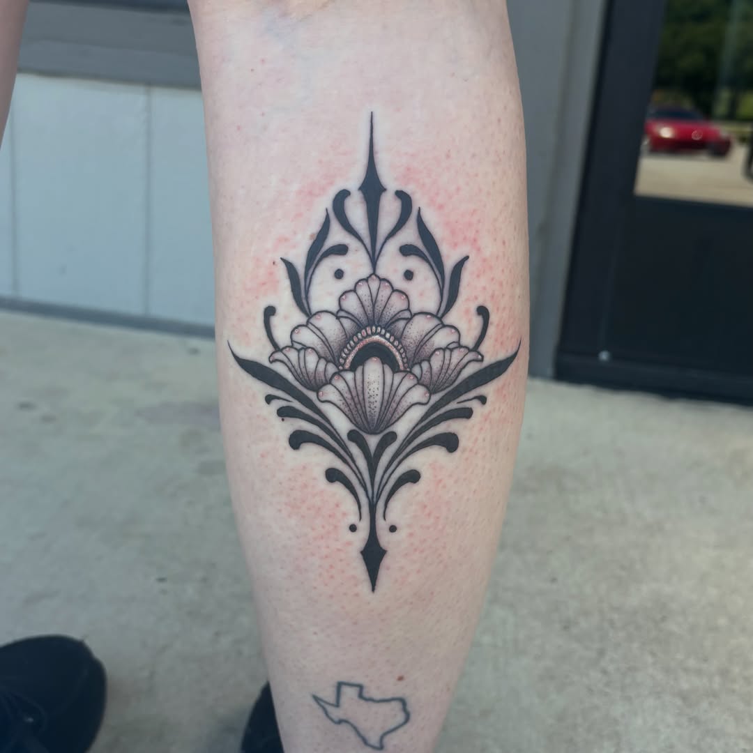Floral design ornamental tattoo on the forearm by 🔥Zoë Zahasky Tattoos🔥