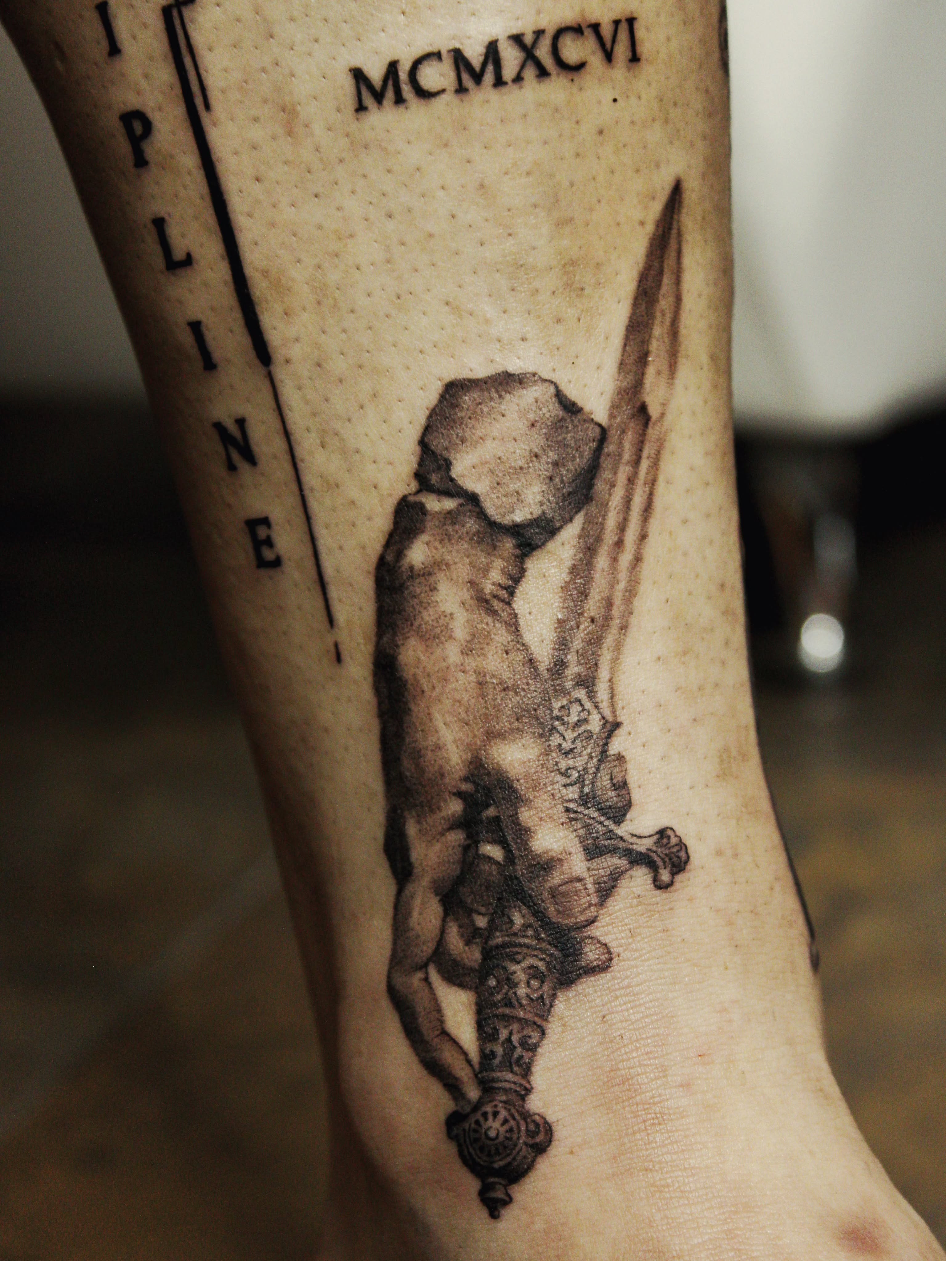 Tattoo by @krystersanchez — black_and_grey