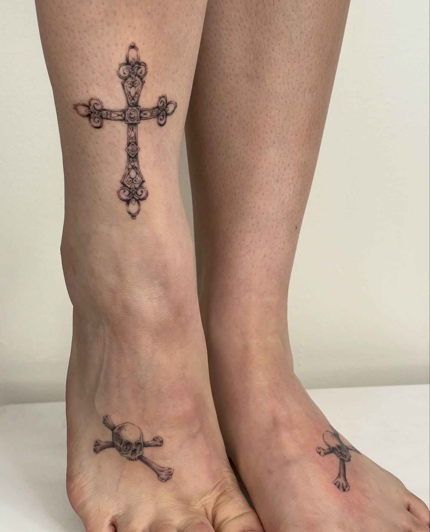 Crosses black and grey tattoo on the calf by ๐ป๐๐๐๐๐๐๐ โงห*ยฐเฟ