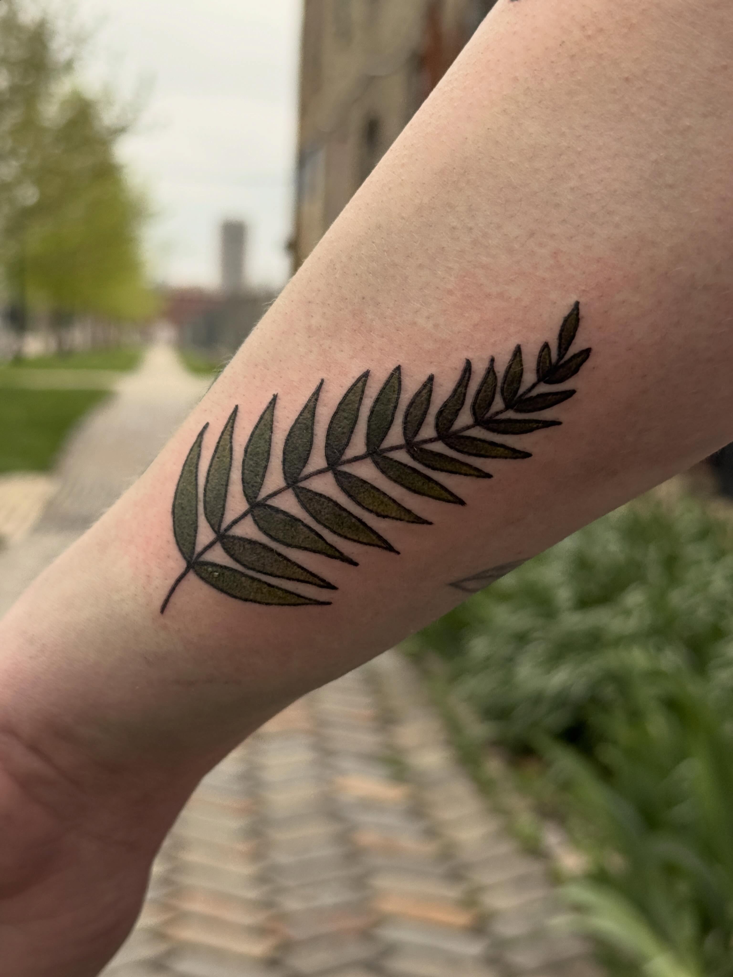 Tattoo by @solarsilas — black_and_grey