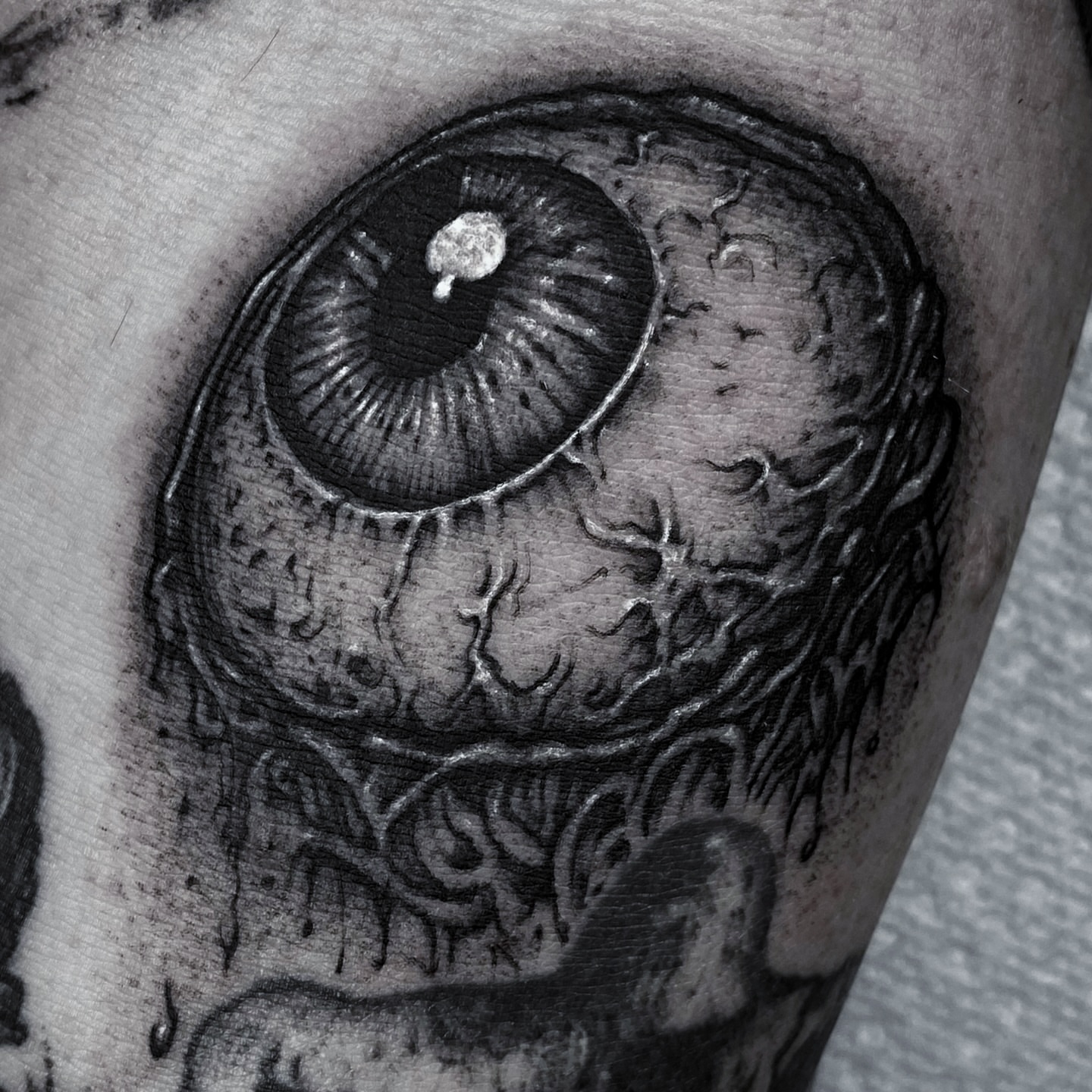 Eye realism tattoo on the forearm by ᴄʀᴇɪɢʜᴛᴏɴ ᴇᴍʀɪᴄᴋ ᴛᴀᴛᴛᴏᴏꜱ ᴀɴᴅ ᴀʀᴛ