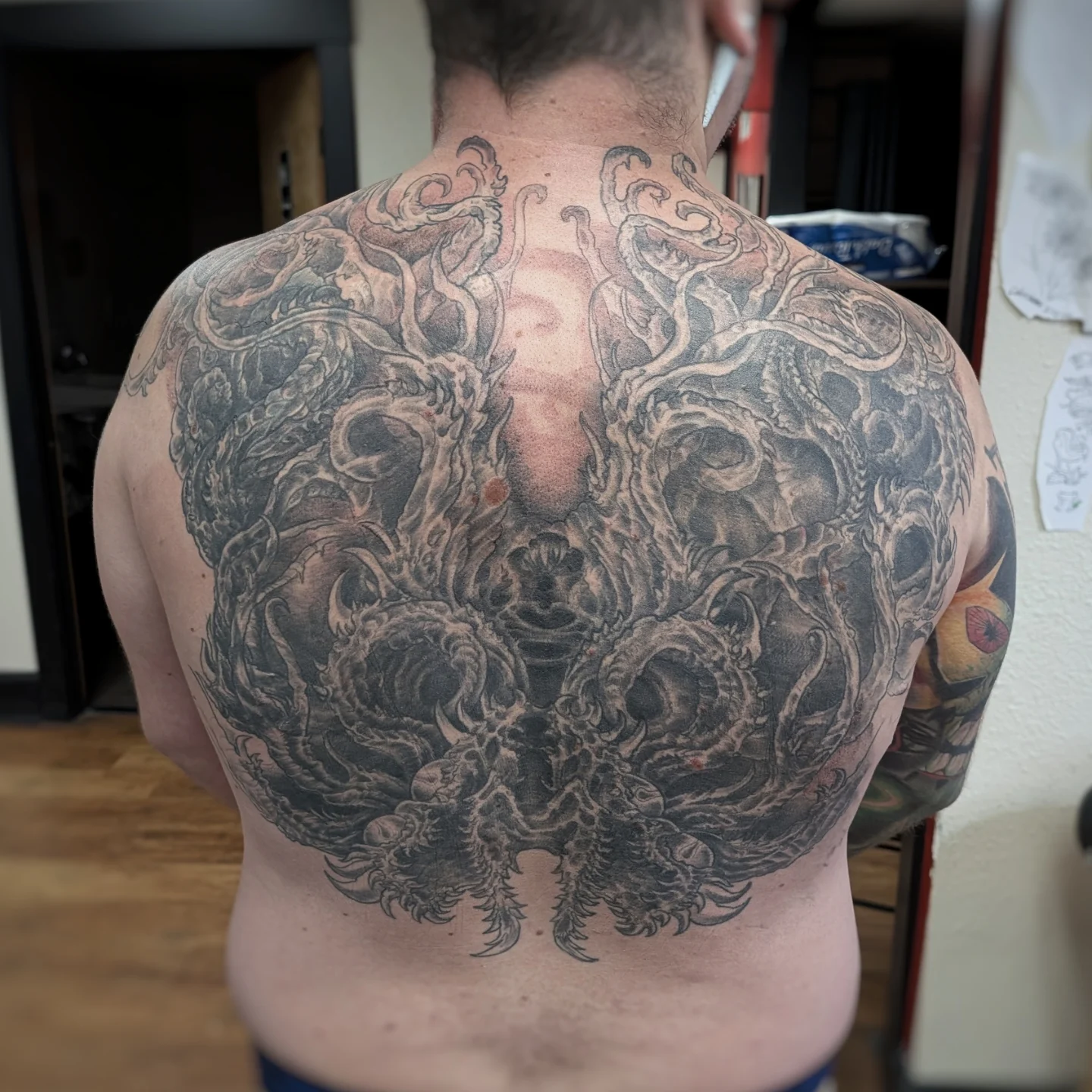 Tattoo by @graffitilostpdx โ black_and_grey, japanese_irezumi