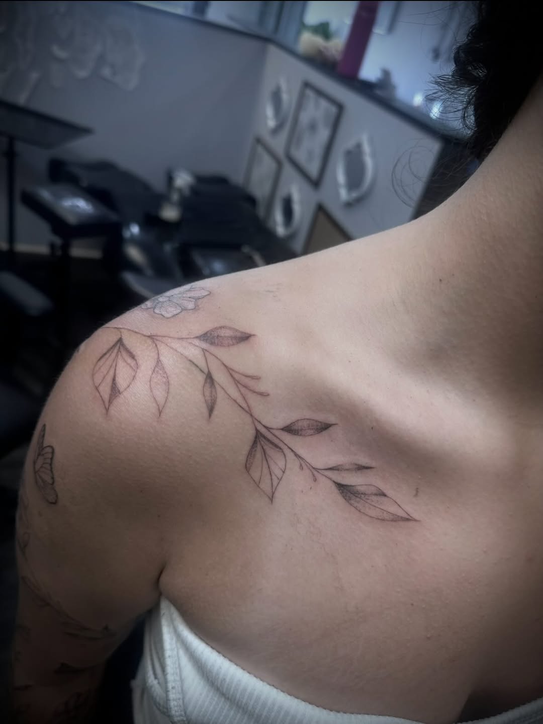 Tattoo by @izabella.tattoos — fine_line