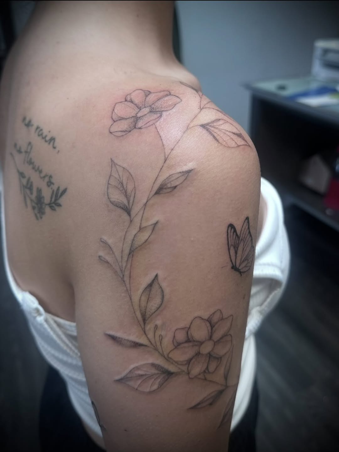 Tattoo by @izabella.tattoos — fine_line, black_and_grey