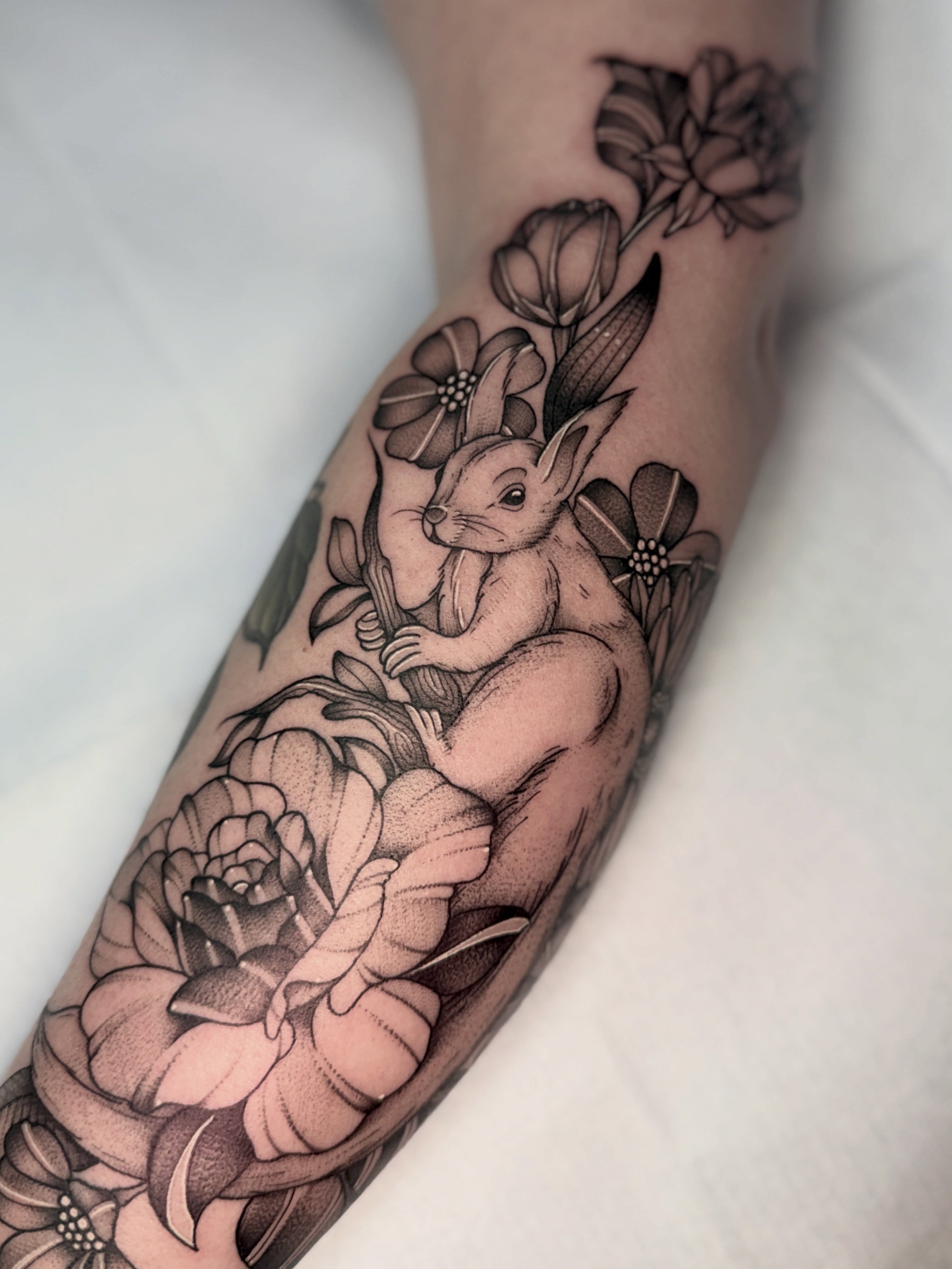 Tattoo by @lilindigotattoo โ black_and_grey