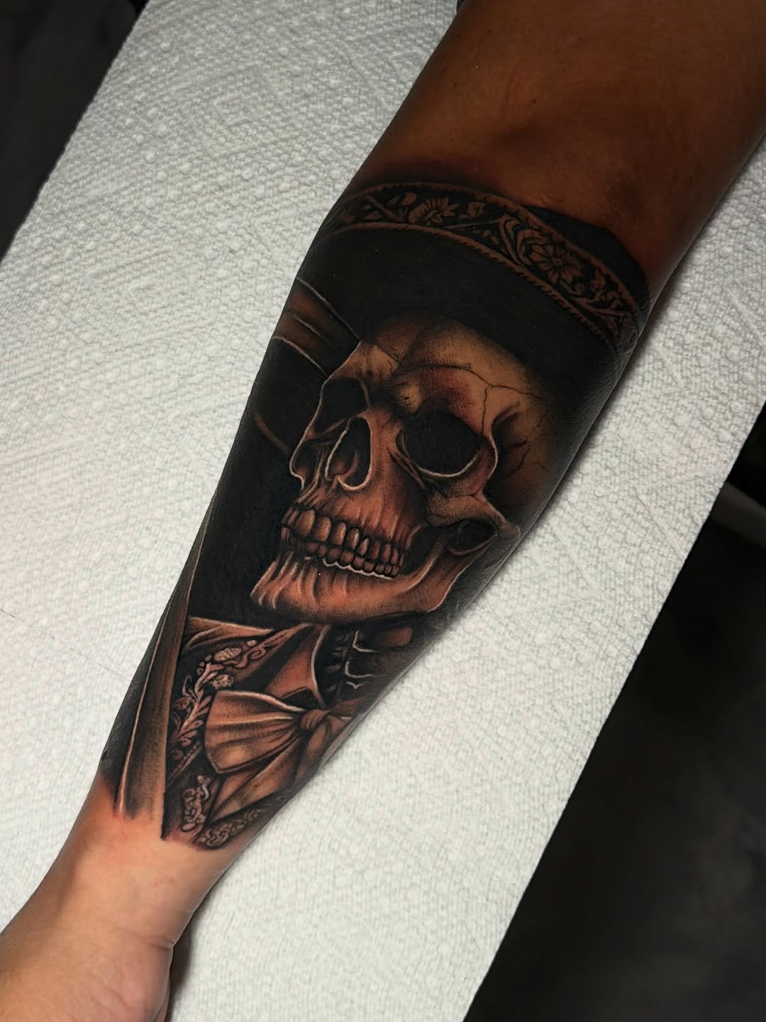 Tattoo by @moni.ca_tattoos — realism, black_and_grey