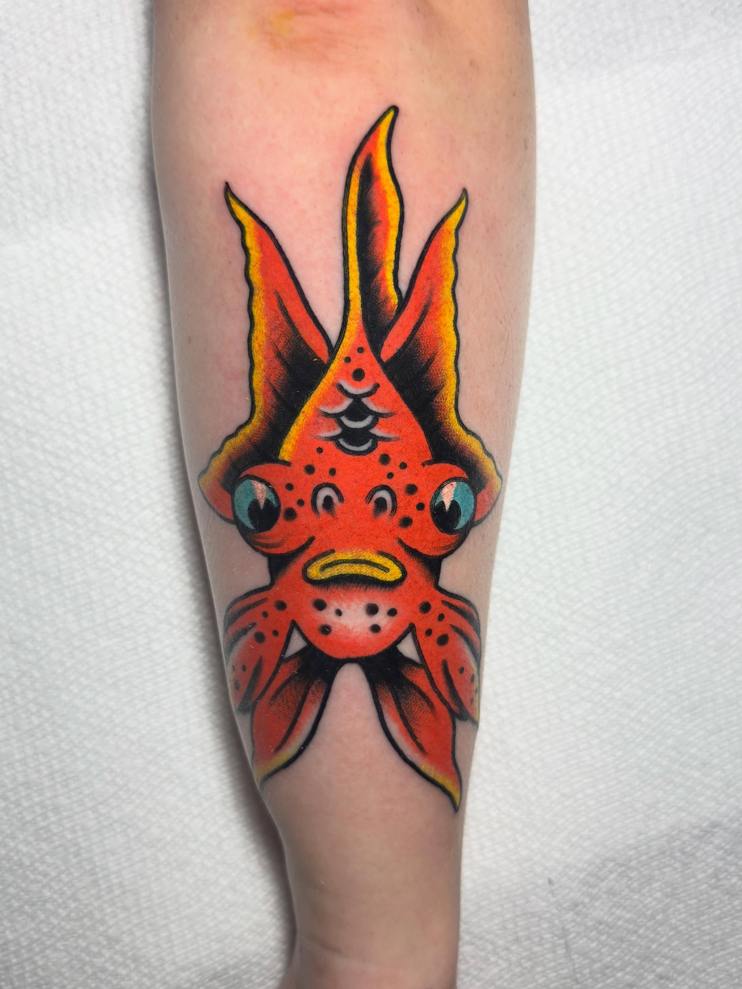 Tattoo by @tat2vandal โ american_traditional
