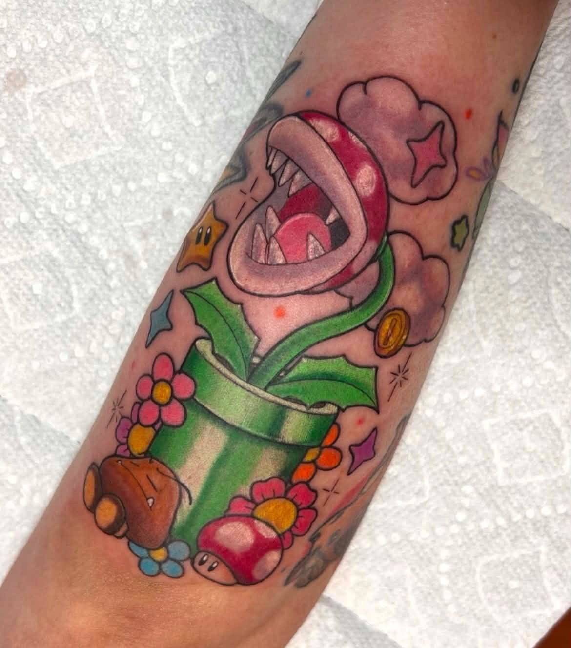 Tattoo by @hollytattoos__ — american_traditional