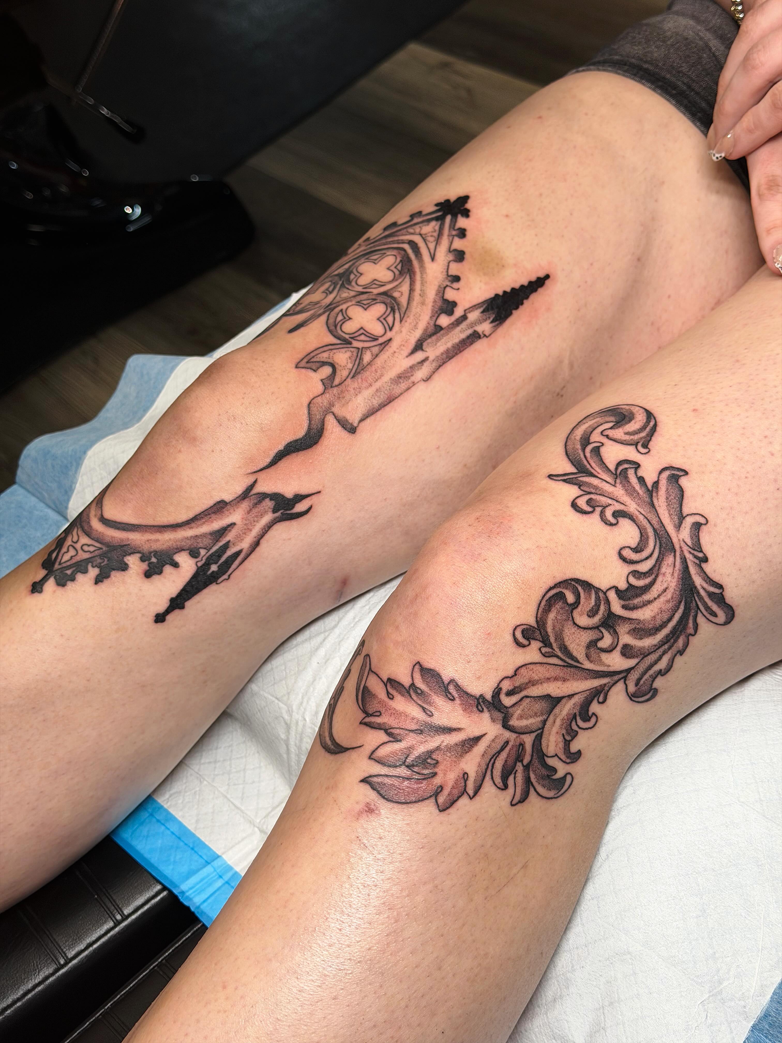 Floral ornament ornamental tattoo on the thigh by Emily