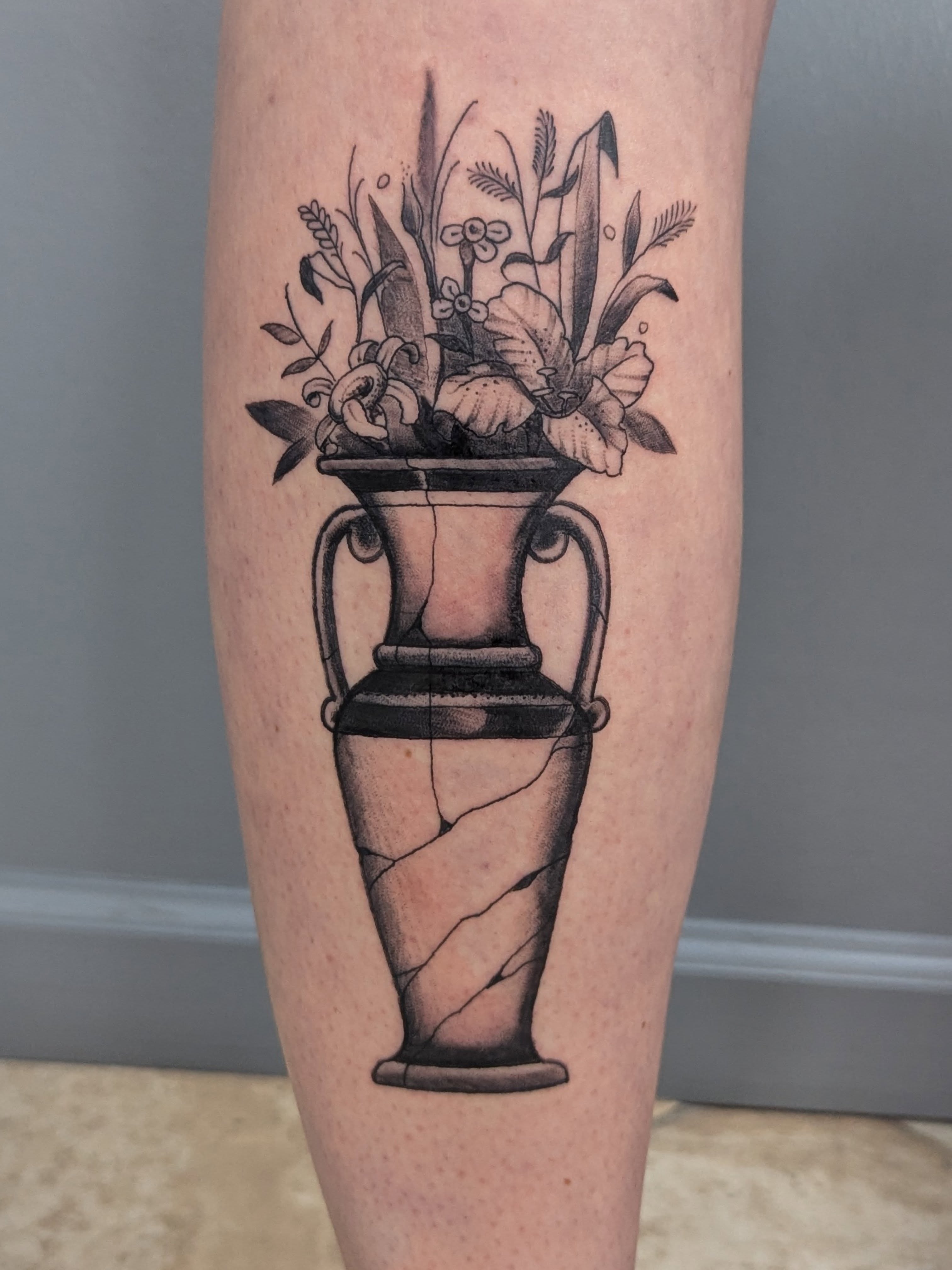 Tattoo by @bearclawtattoo — black_and_grey