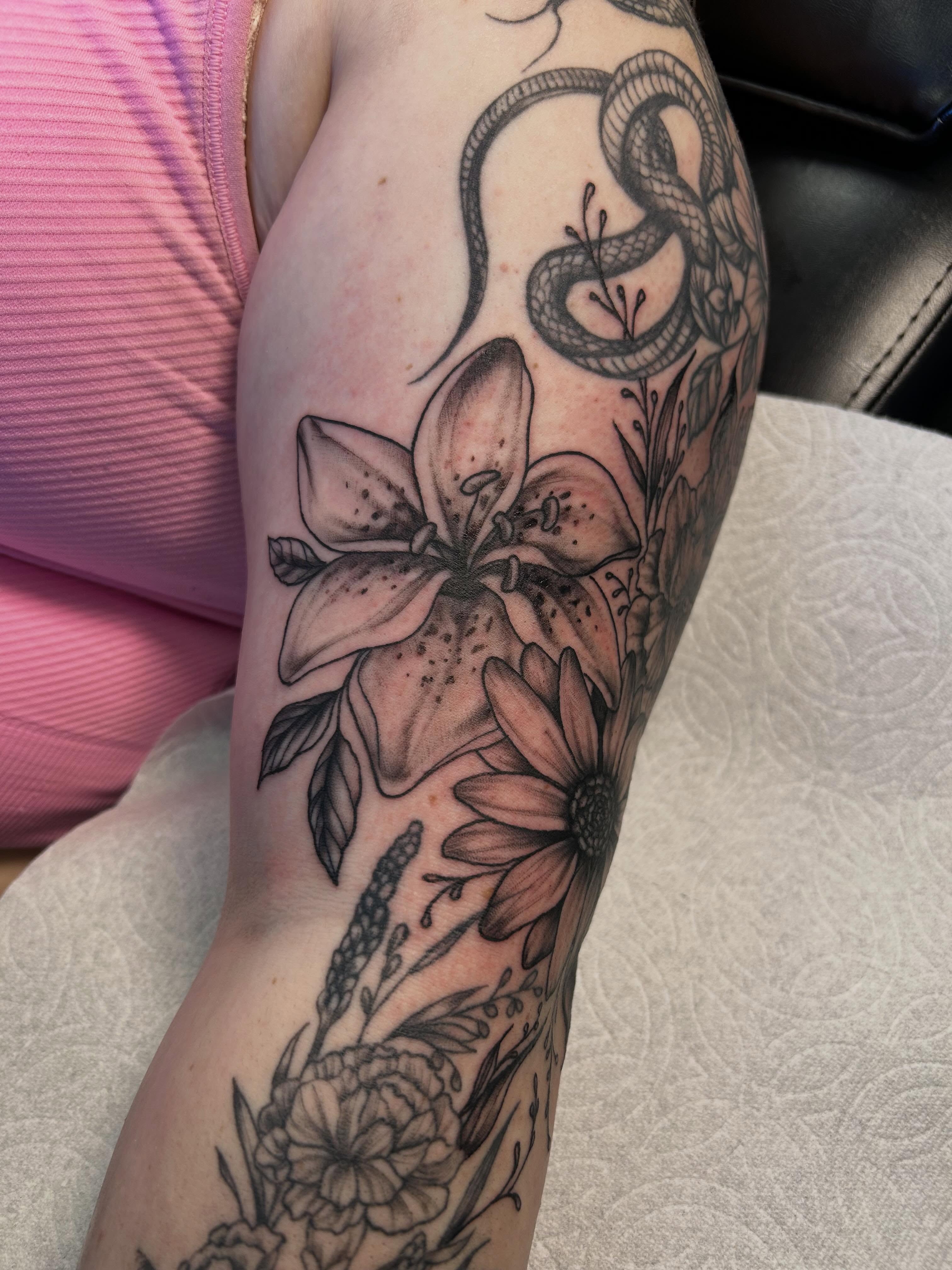 Tattoo by @fionatattooos — black_and_grey, realism