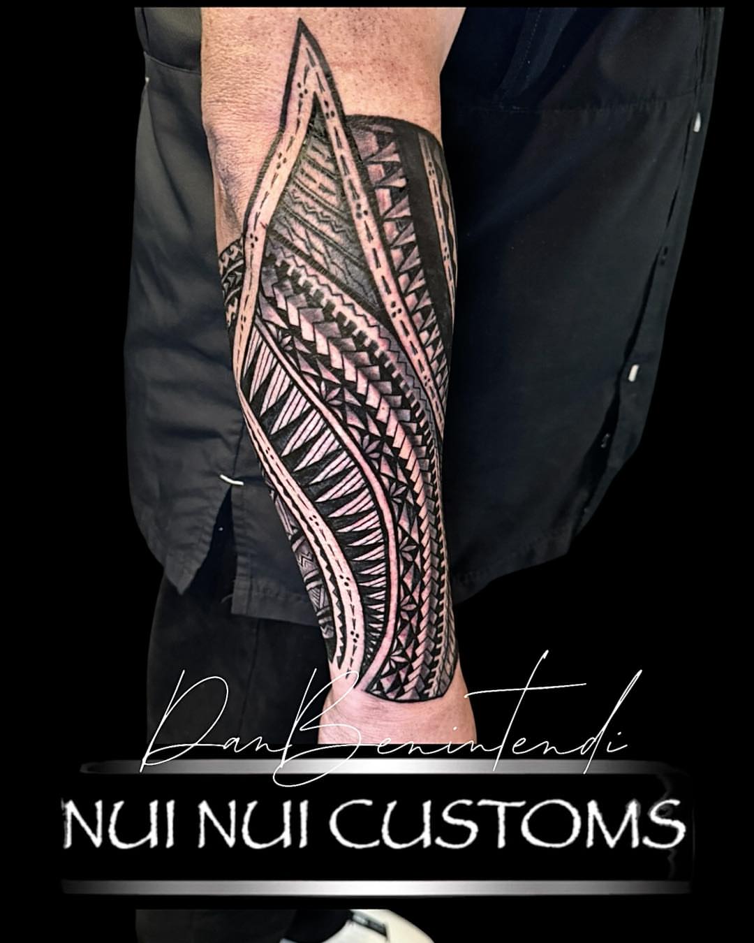 Tribal pattern tribal tattoo on the calf by Dan Benintendi l Polynesian Tattoo, Fort Worth, Texas