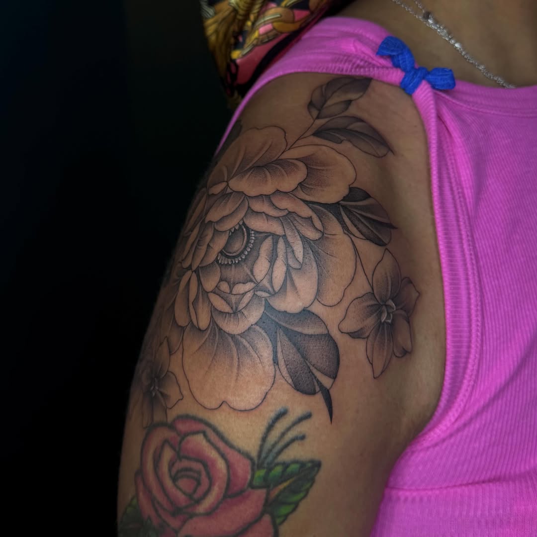 Floral bouquet black and grey tattoo on the shoulder by ༺☆༻