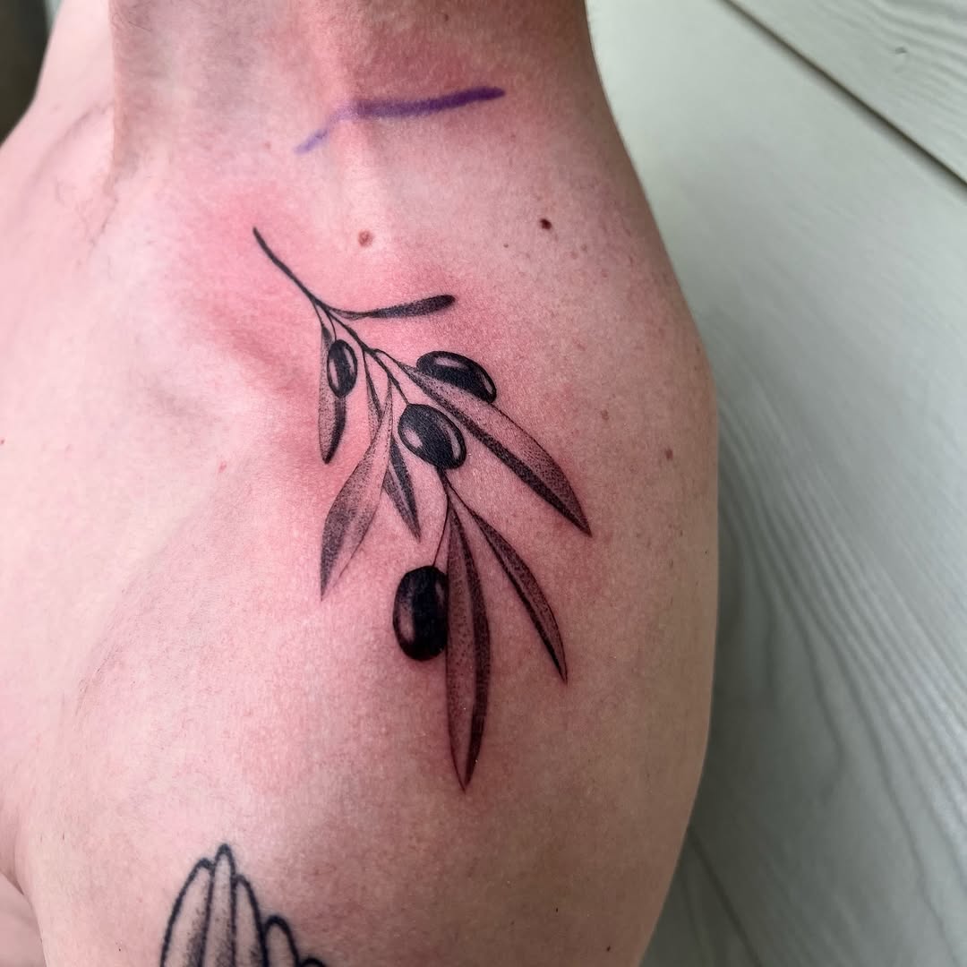 Tattoo by @drewonaperson β fine_line, black_and_grey