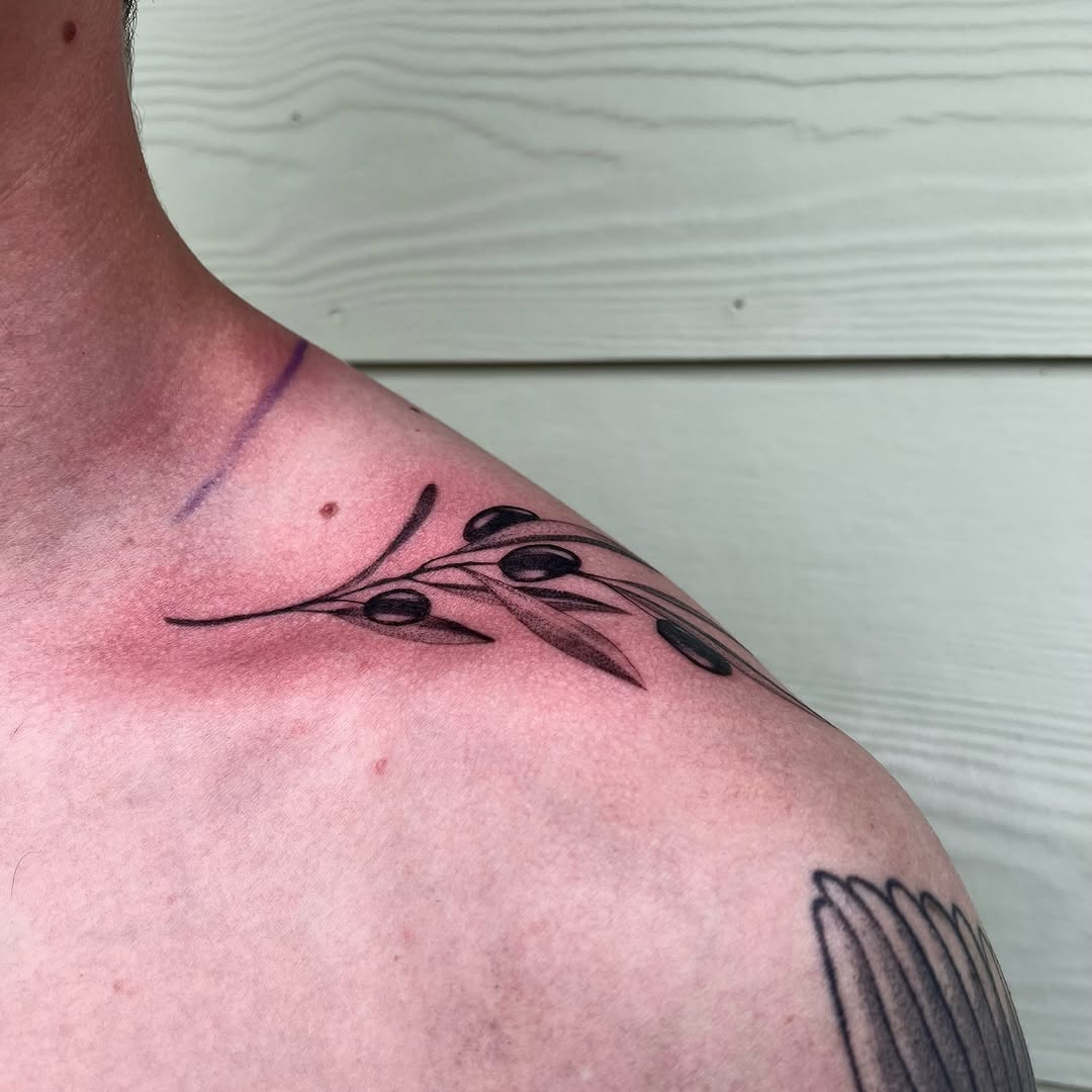 Tattoo by @drewonaperson β fine_line, black_and_grey